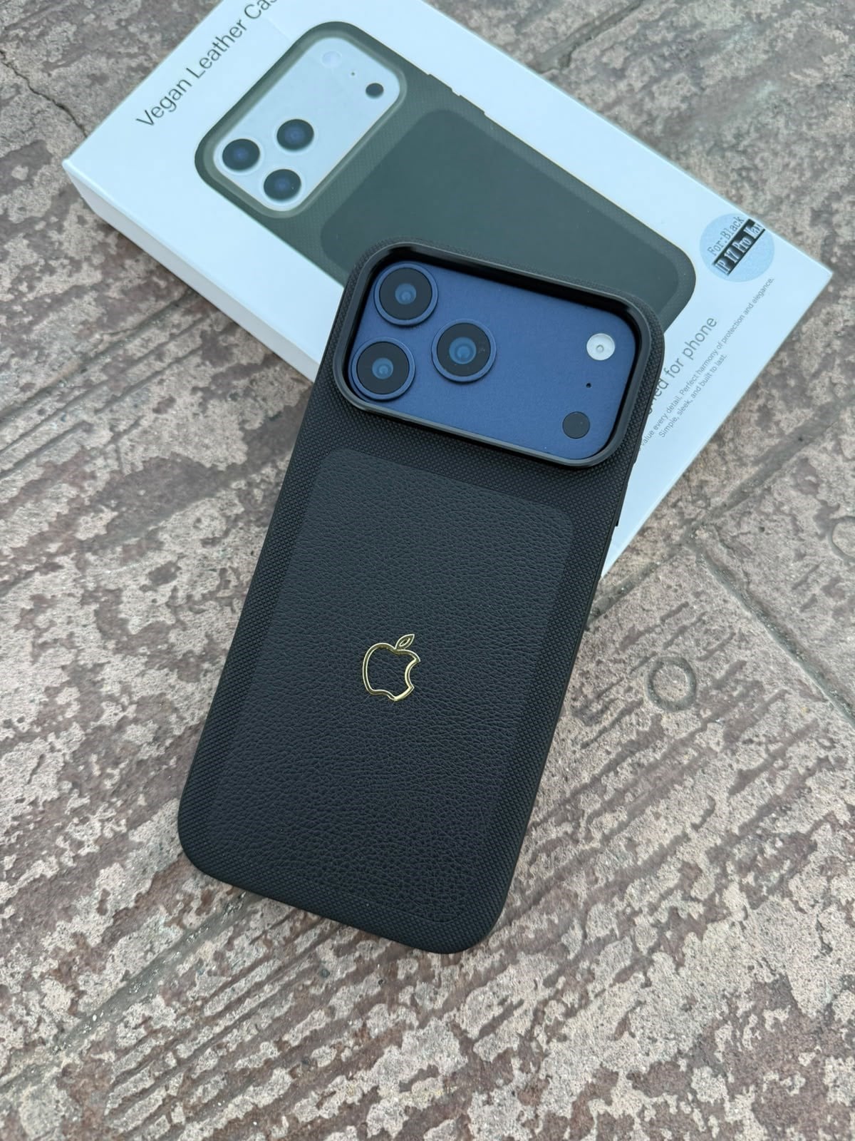 Prestige Duo Magsafe Özellikli Deri Dokulu Kılıf Siyah Renkli