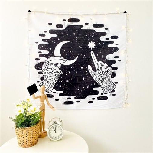 Ay Tutan El Duvar Halısı 70x70 cm