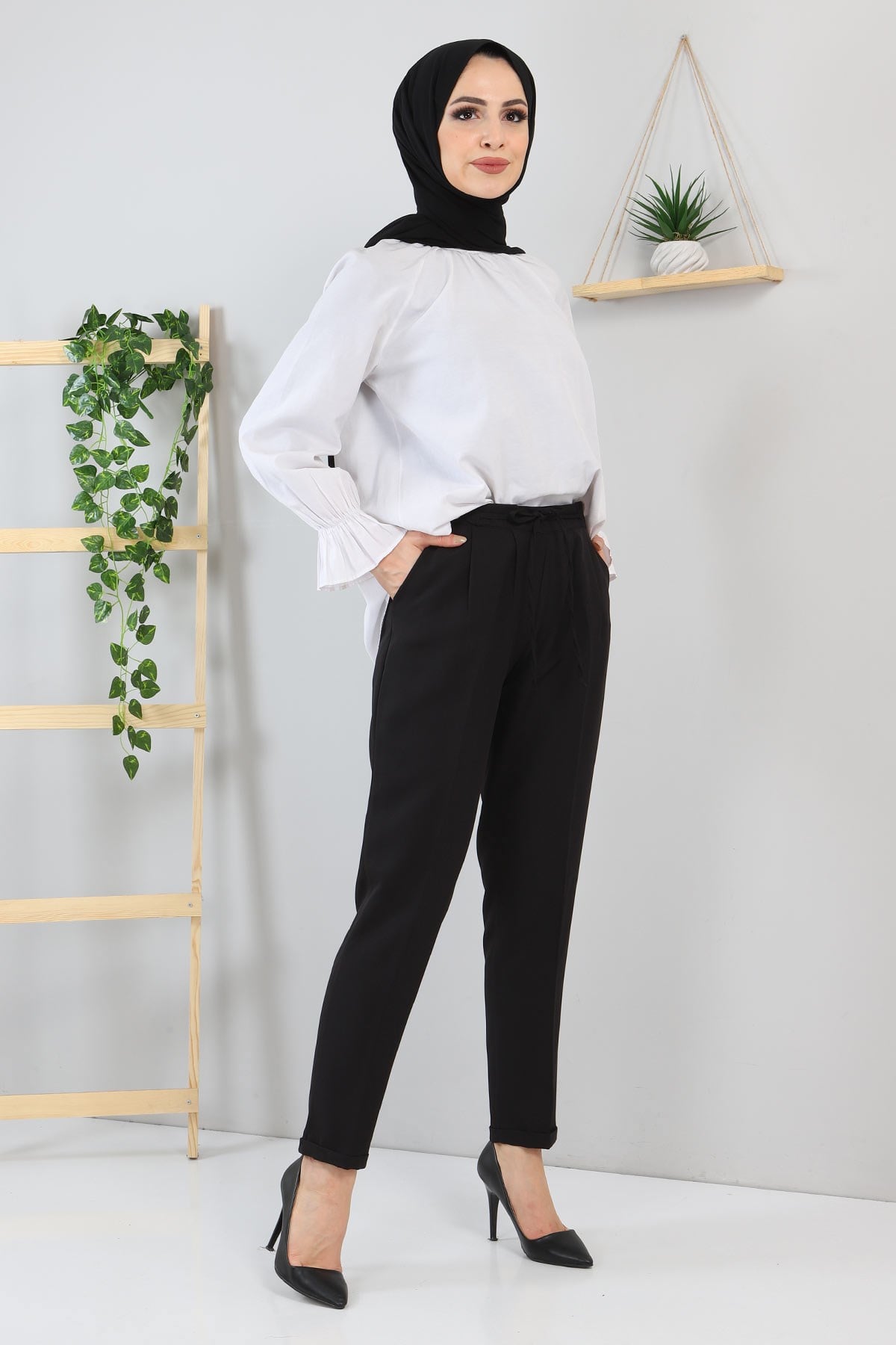Beli Bağcıklı Kumaş Pantolon Siyah 10654