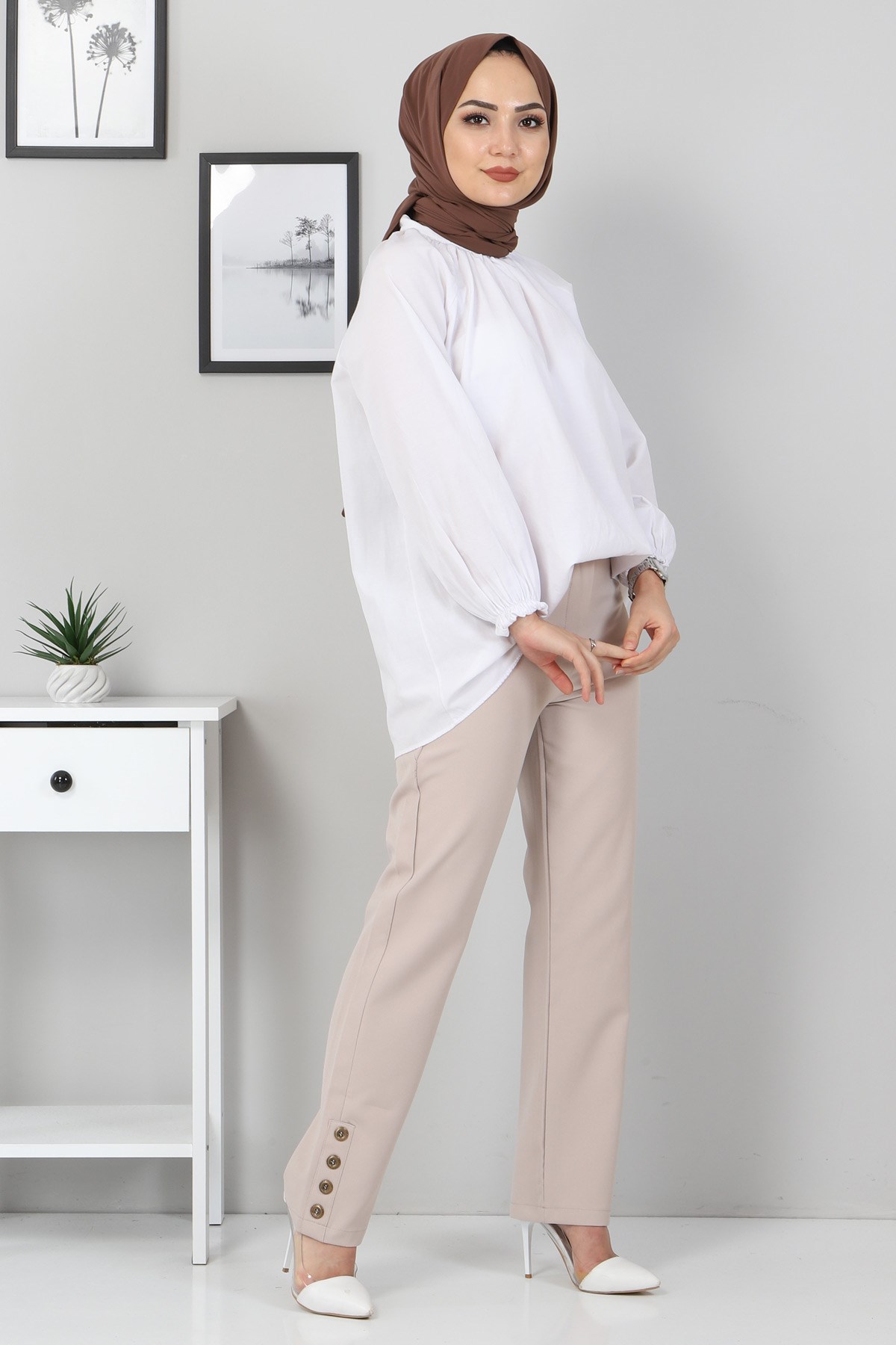 Biye Detaylı Kumaş Pantolon Bej 10631