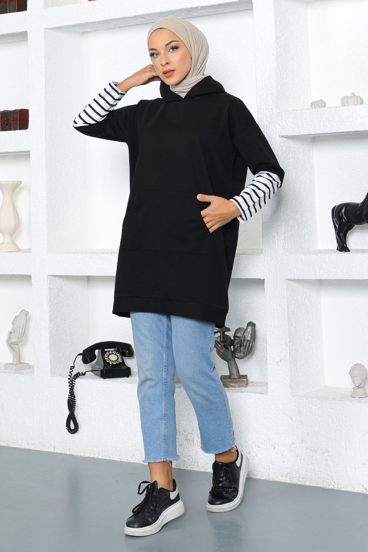 Çizgili Kapşonlu Sweatshirt Siyah 6049
