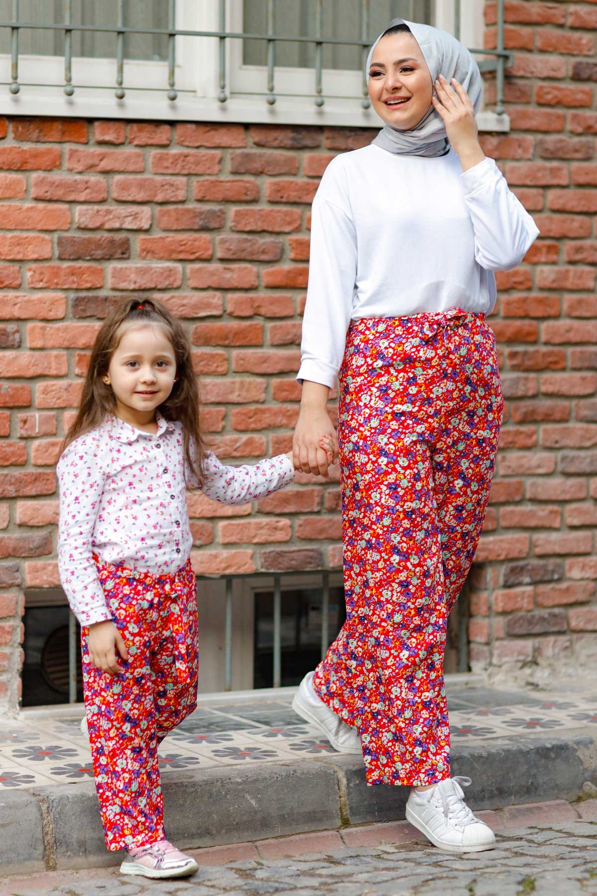 Desenli Çocuk Pantolon Kırmızı 10628