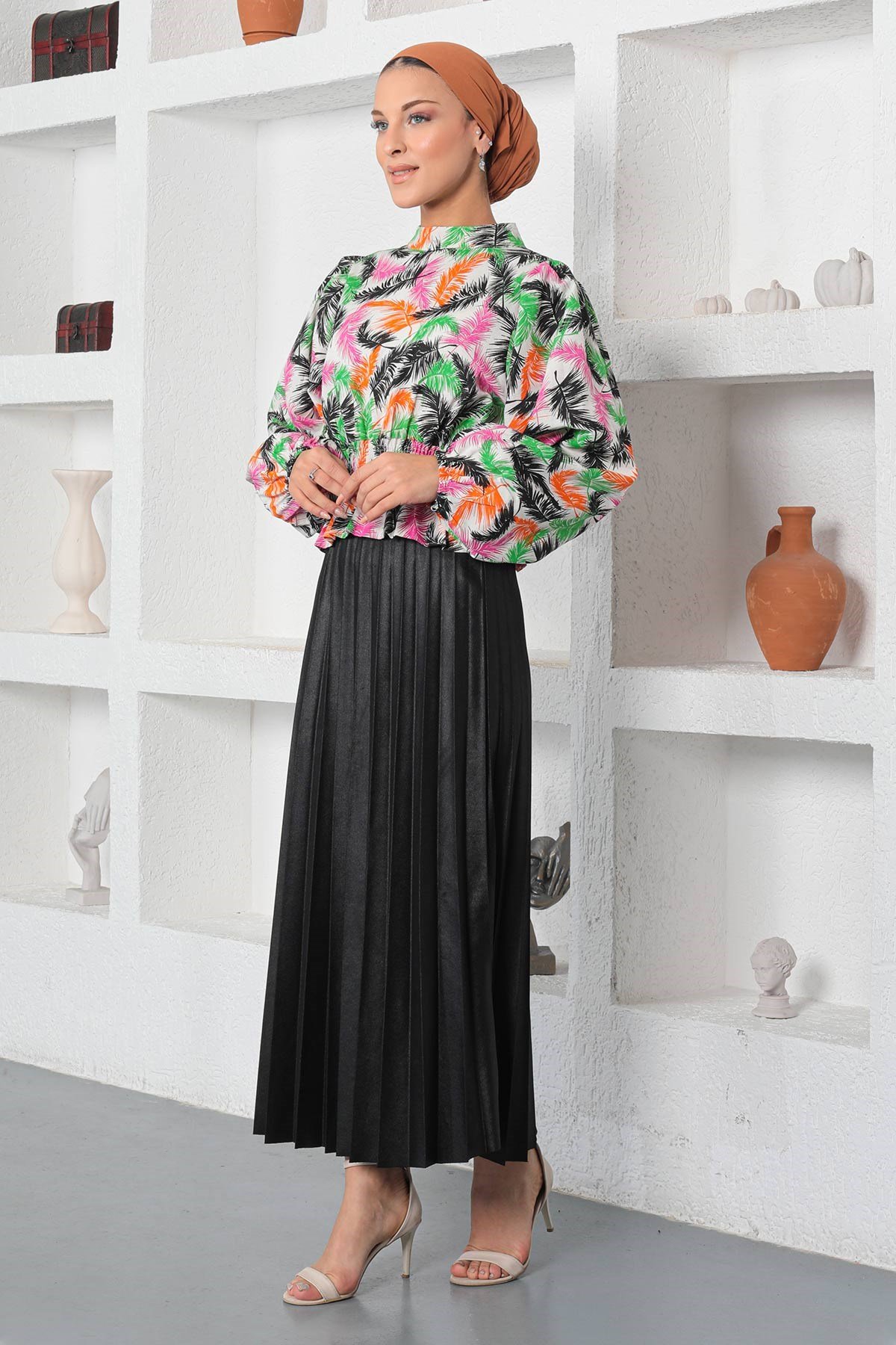 Desenli Lastikli Bluz Siyah 19800