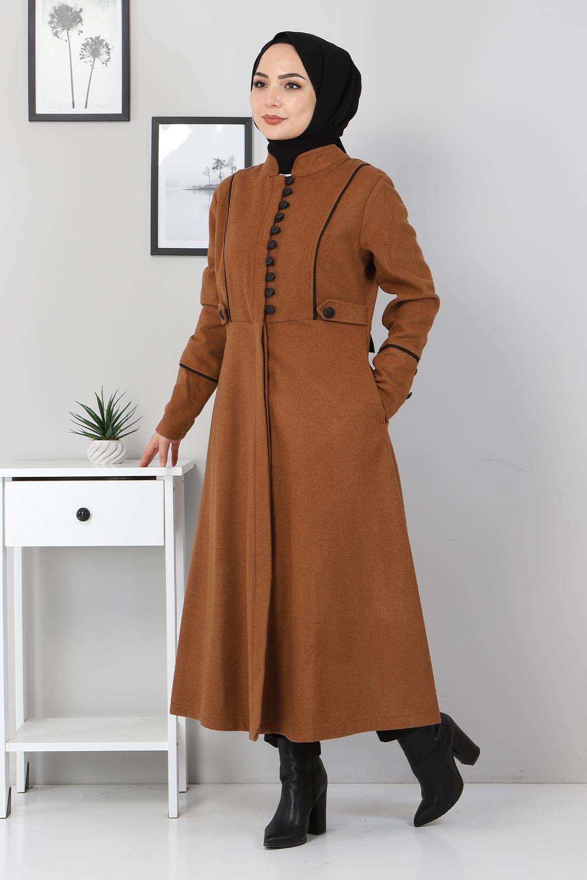 Düğme Detaylı Tesettür Kaşe Kaban Taba 10142