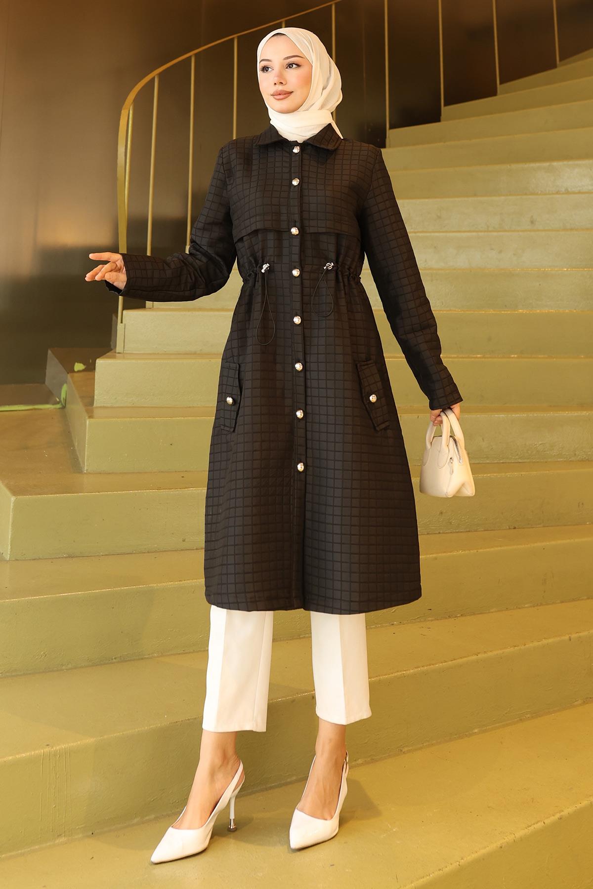 Düğmeli Beli Bağcıklı Kapitone Kap Siyah 19289