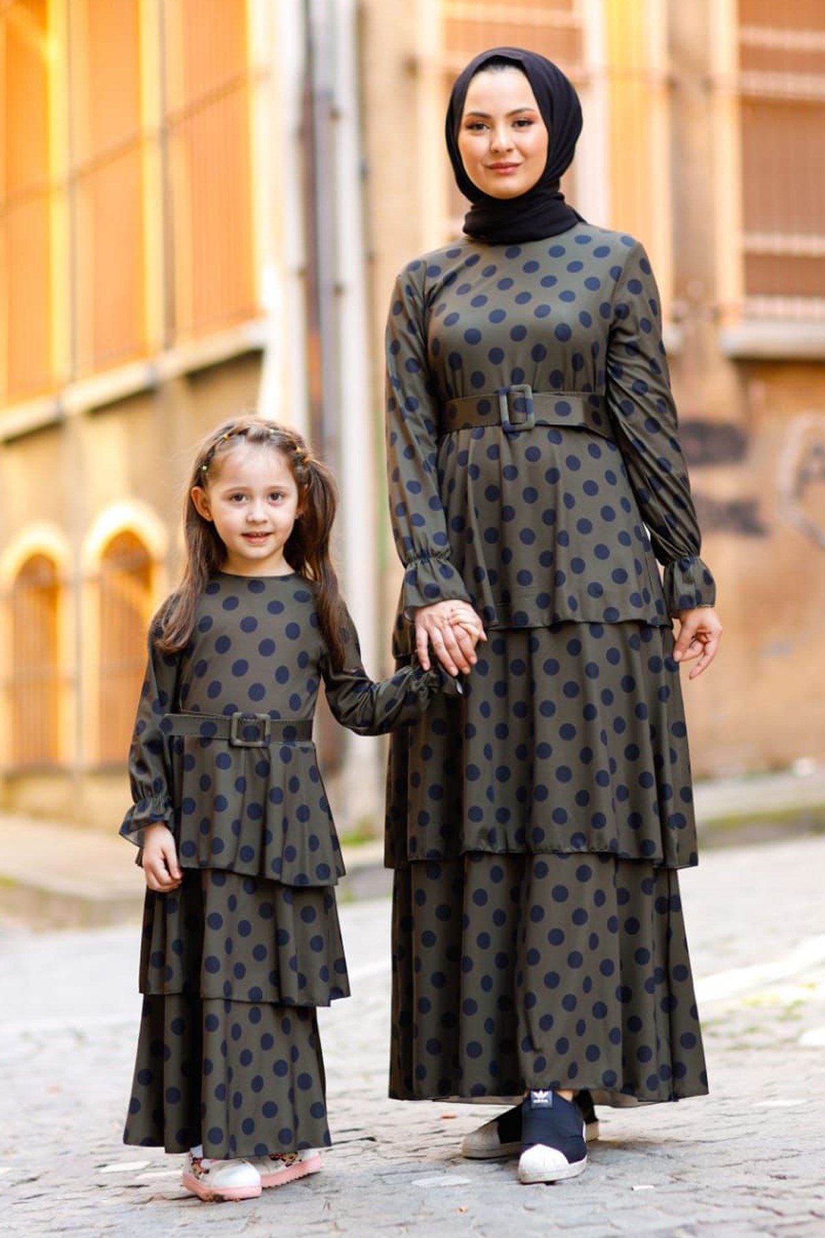 Fırfırlı Puantiyeli Anne Elbise Haki 3118