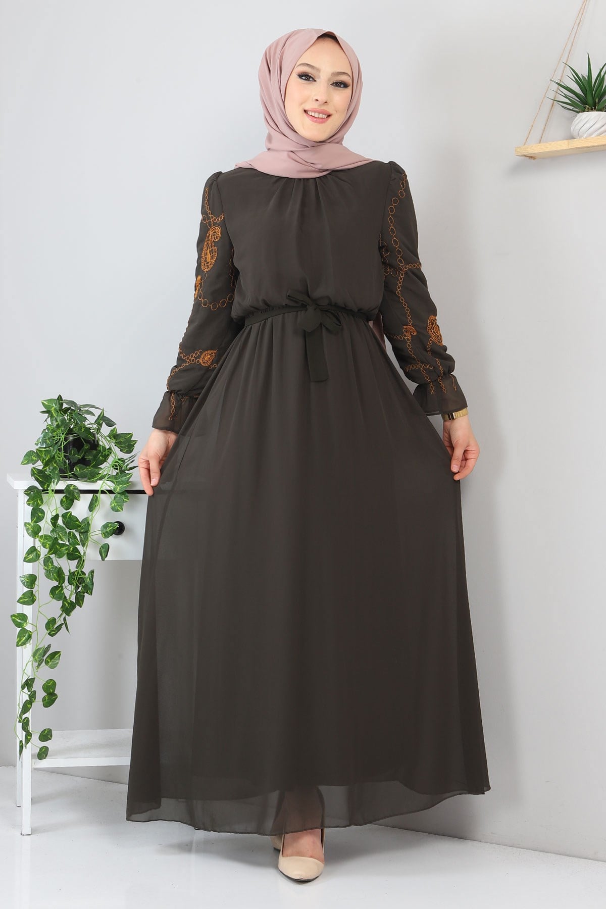 Kolu Nakışlı Şifon Elbise Haki 12500