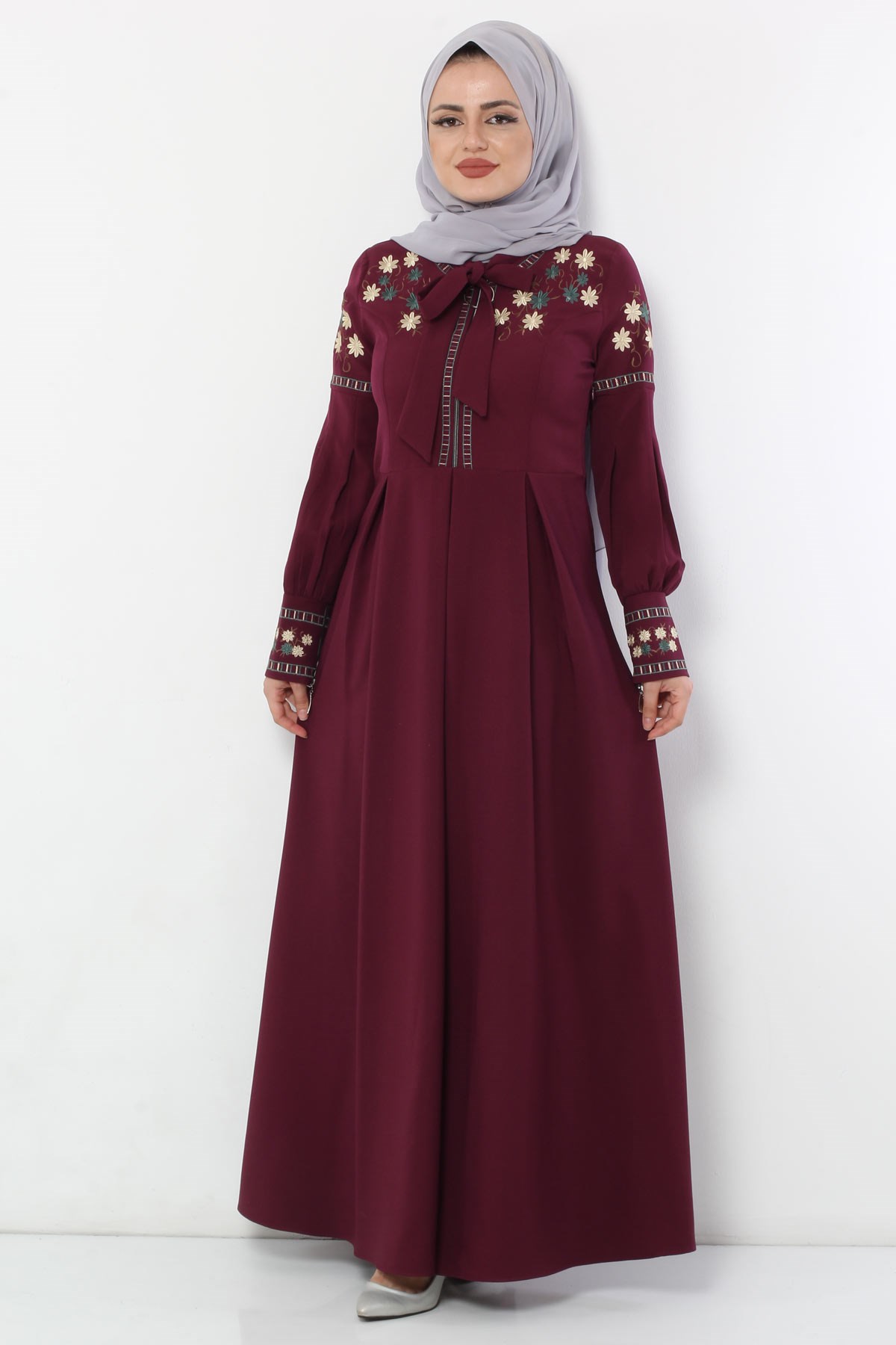Nakış Detaylı Tesettür Elbise Mürdüm Mürdüm 10151-4