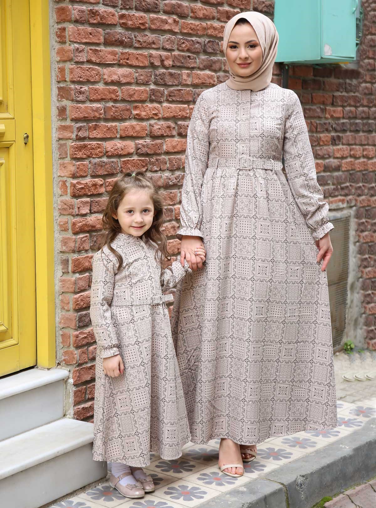 Pano Desenli Çocuk Elbise Bej 10577