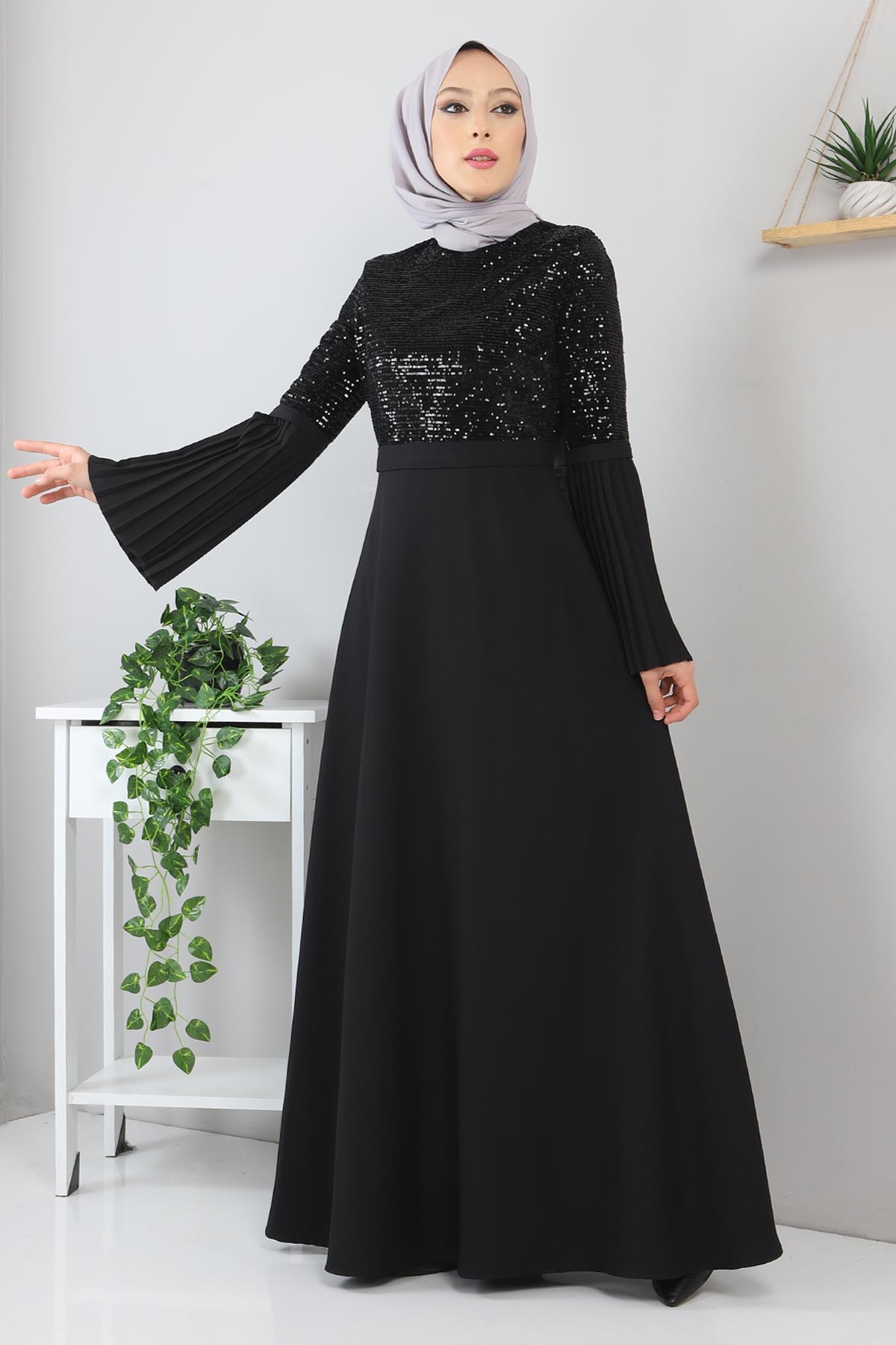 Piliseli Pulpayetli Abiye Siyah 8315
