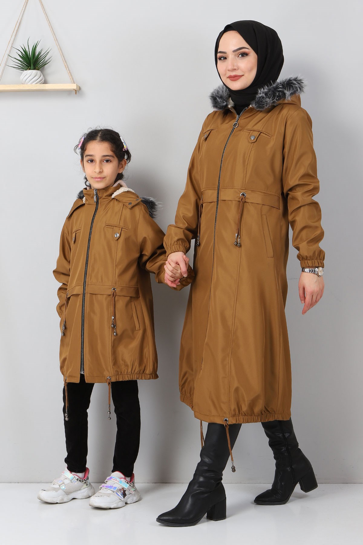 Püskül Detaylı Anne Mont Taba 10188