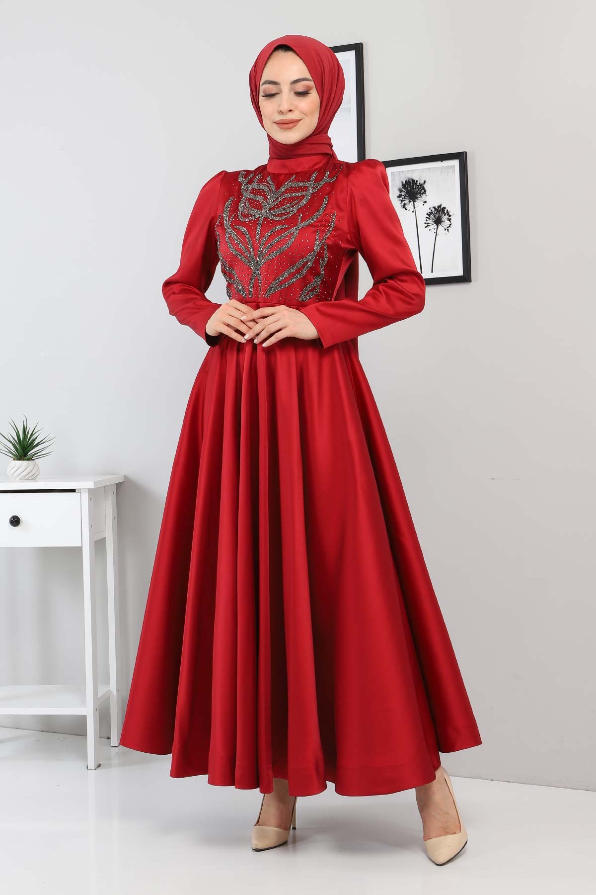 Taşlı Saten Abiye Kırmızı 11400