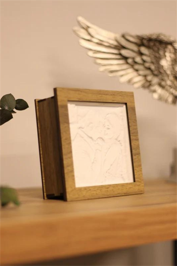 Kişiye Özel Fotoğraflı Lithophane Lithofan LED li Gece Ahşap Lambası 3D Masa lambası