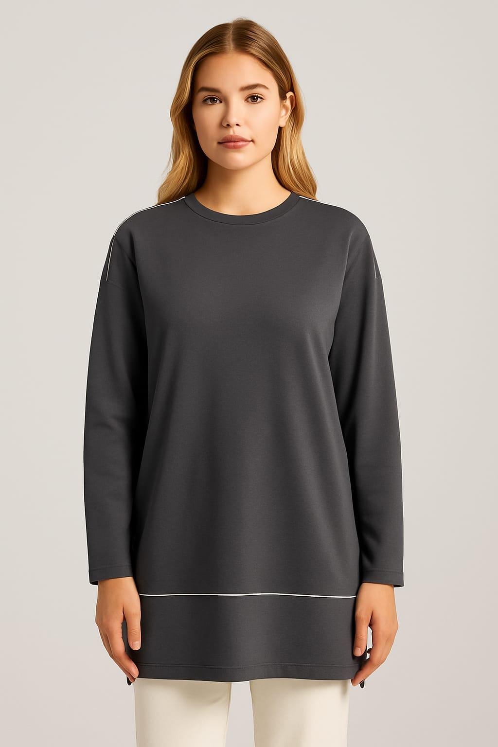 Kadın Büyük Beden Füme, Bisklet Yaka, Omuz Ve Ön Biye Detaylı, Yanyırtmaçlı Sweatshirt 65N39148