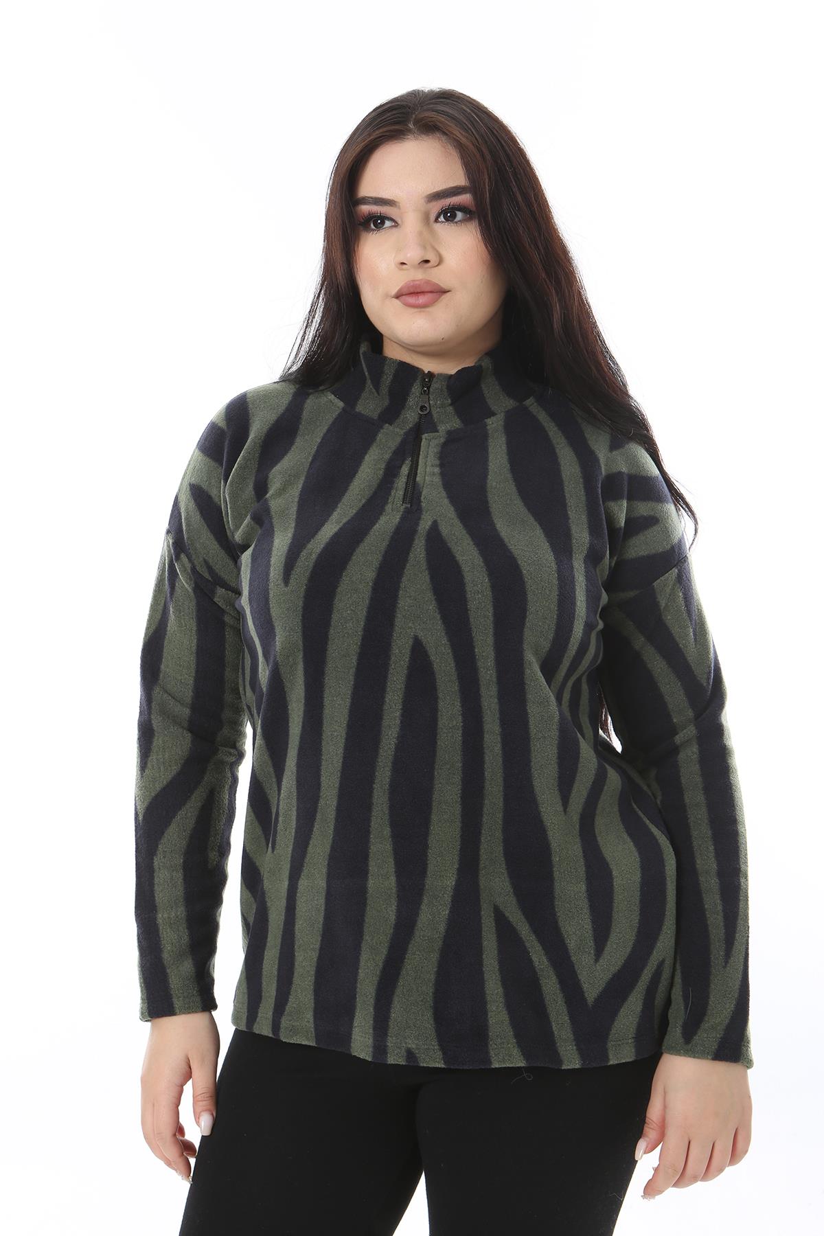 Kadın Büyük Beden Haki Pat Fermuarlı Polar Sweatshirt 65N38519