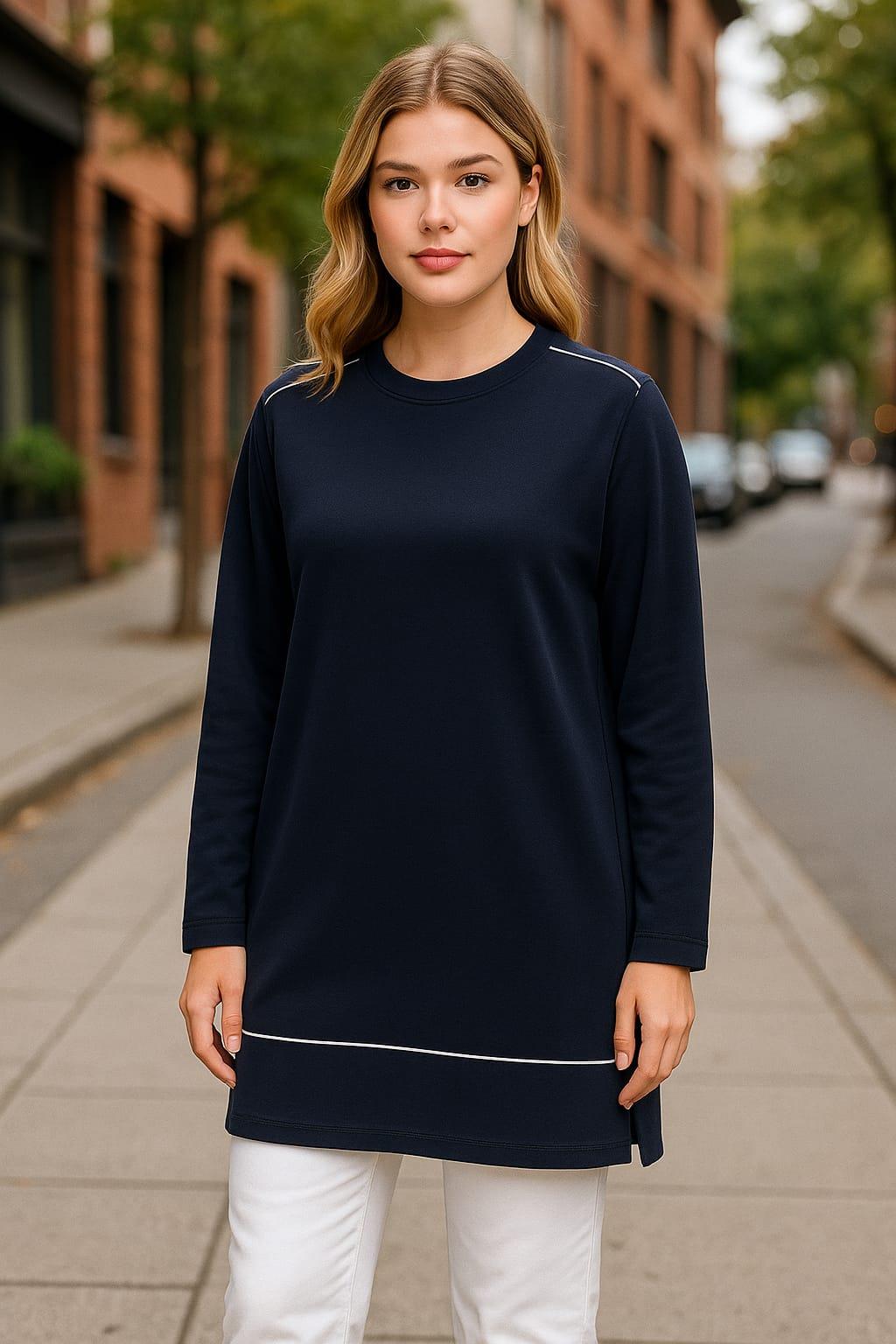 Kadın Büyük Beden Lacivert, Bisklet Yaka, Omuz Ve Ön Biye Detaylı, Yanyırtmaçlı Sweatshirt 65N39148