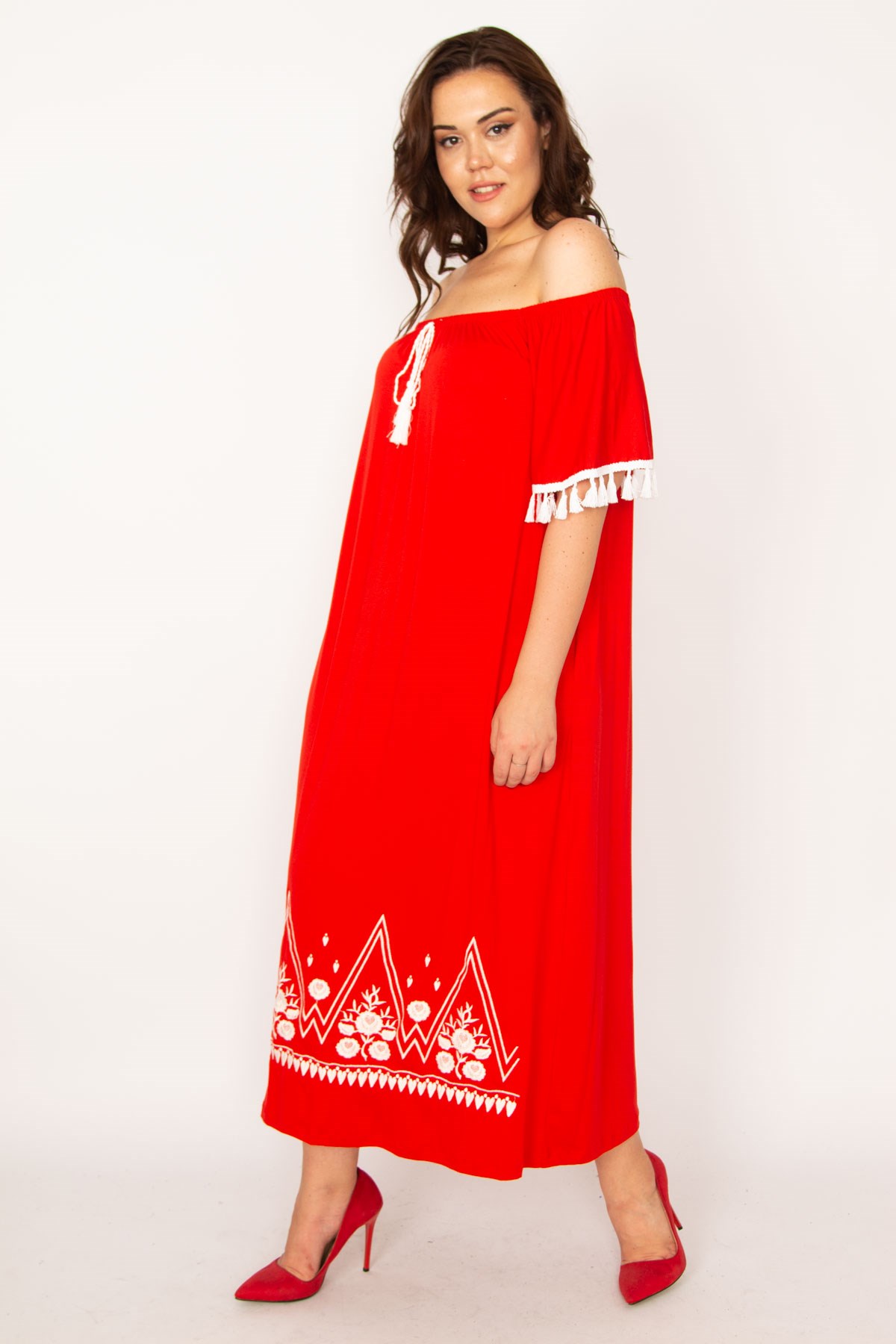kadin-kirmizi-karmen-yaka-nakis-ve-pus-f5bc-b.jpg