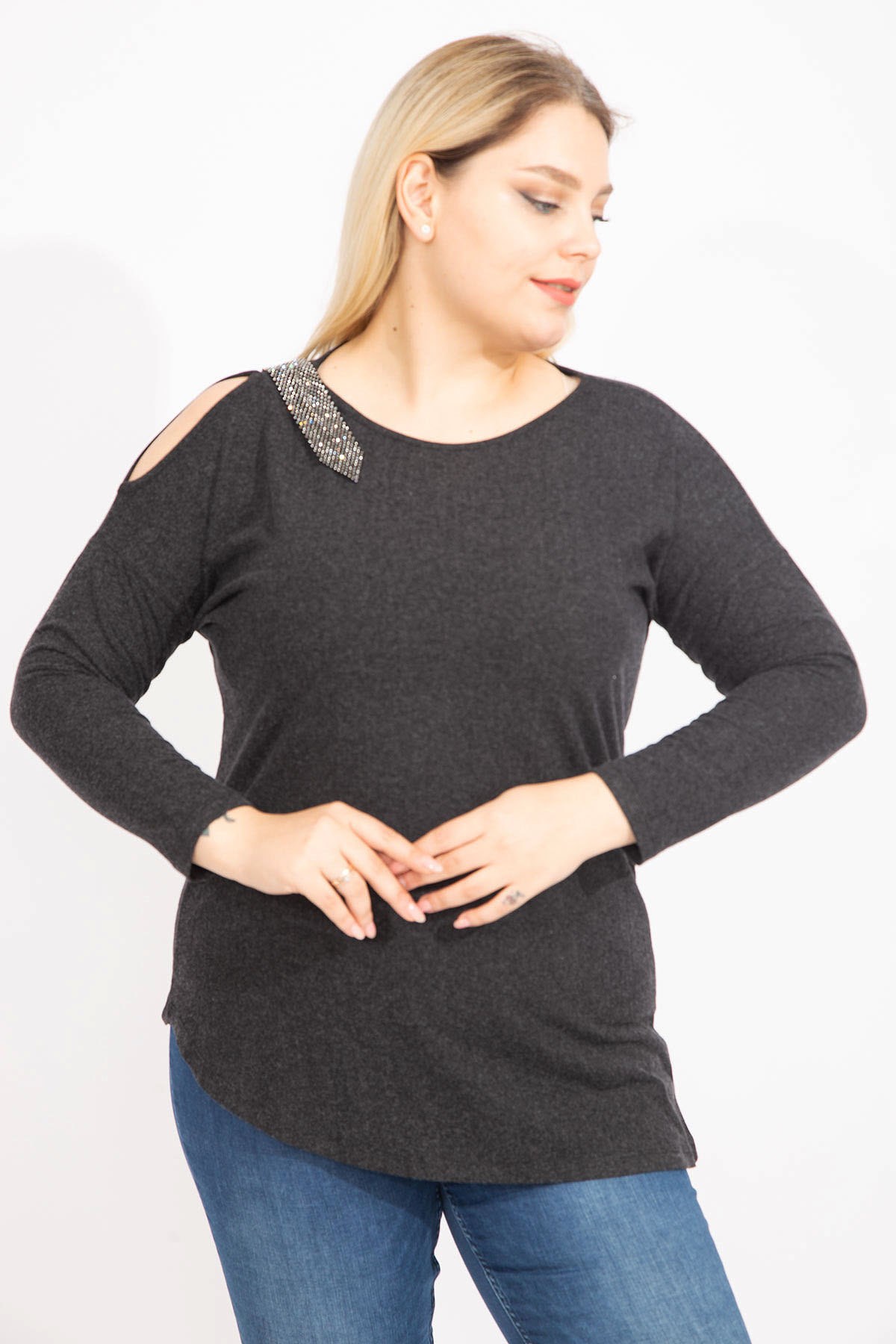 Kadın Antrasit Tek Omuz Dekolteli Taş Detaylı Bluz 65N35426
