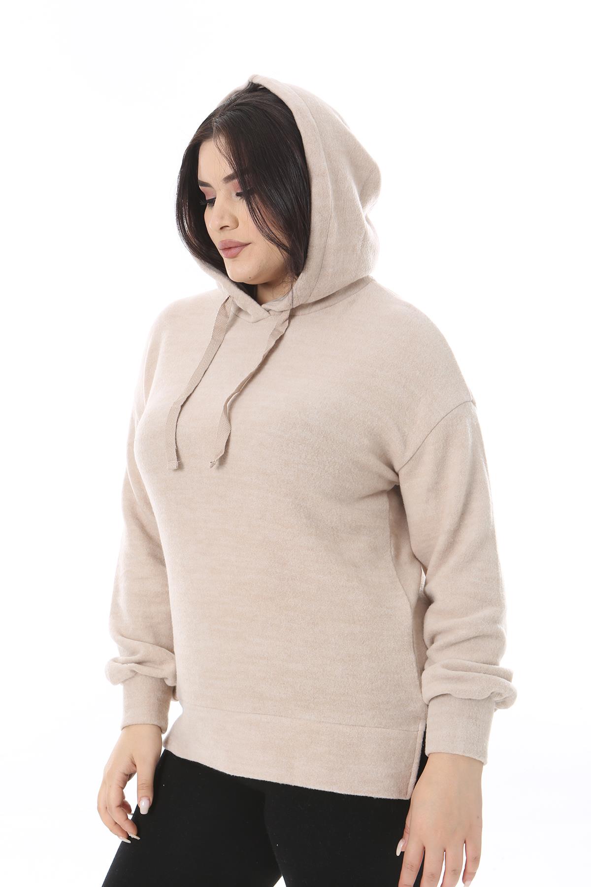 Kadın Büyük Beden Bej Kapşonlu Polar Sweatshirt 65N38521