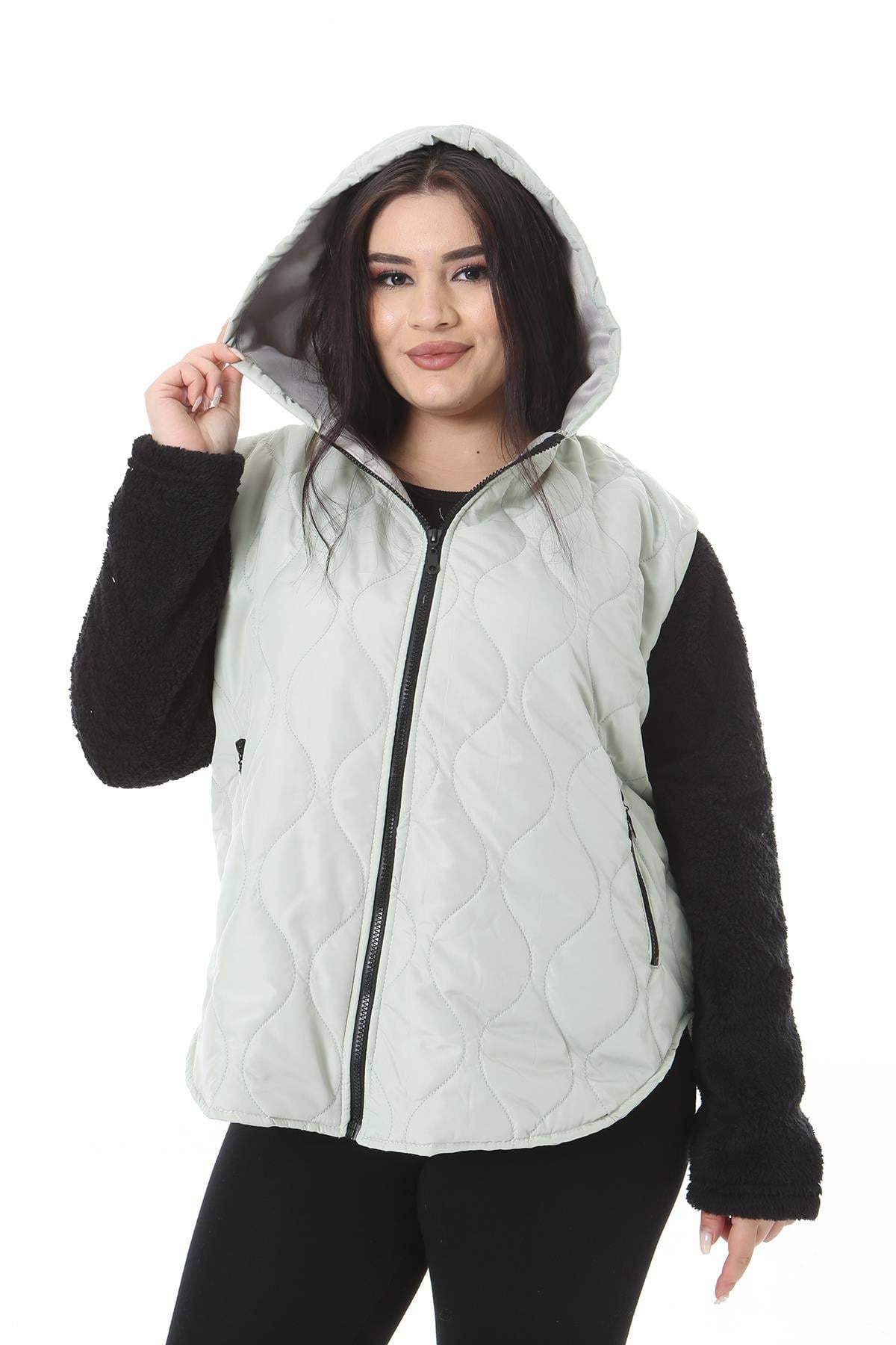 Kadın Büyük Beden Gri Fermuar Ve Kapşonlu Kolları Peluş Mont 65N38494