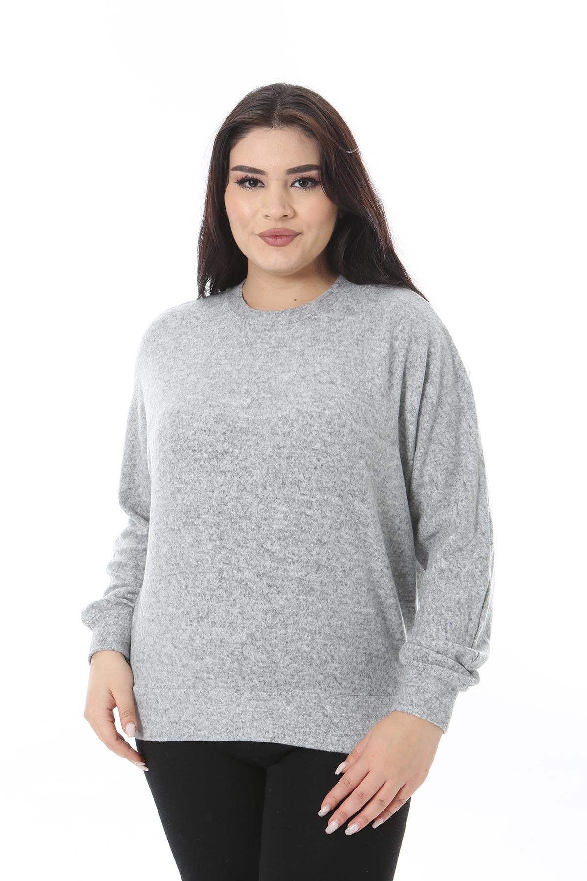 Kadın Büyük Beden Gri Yumoş Kumaş Yarasa Kollu Bluz 65N38636