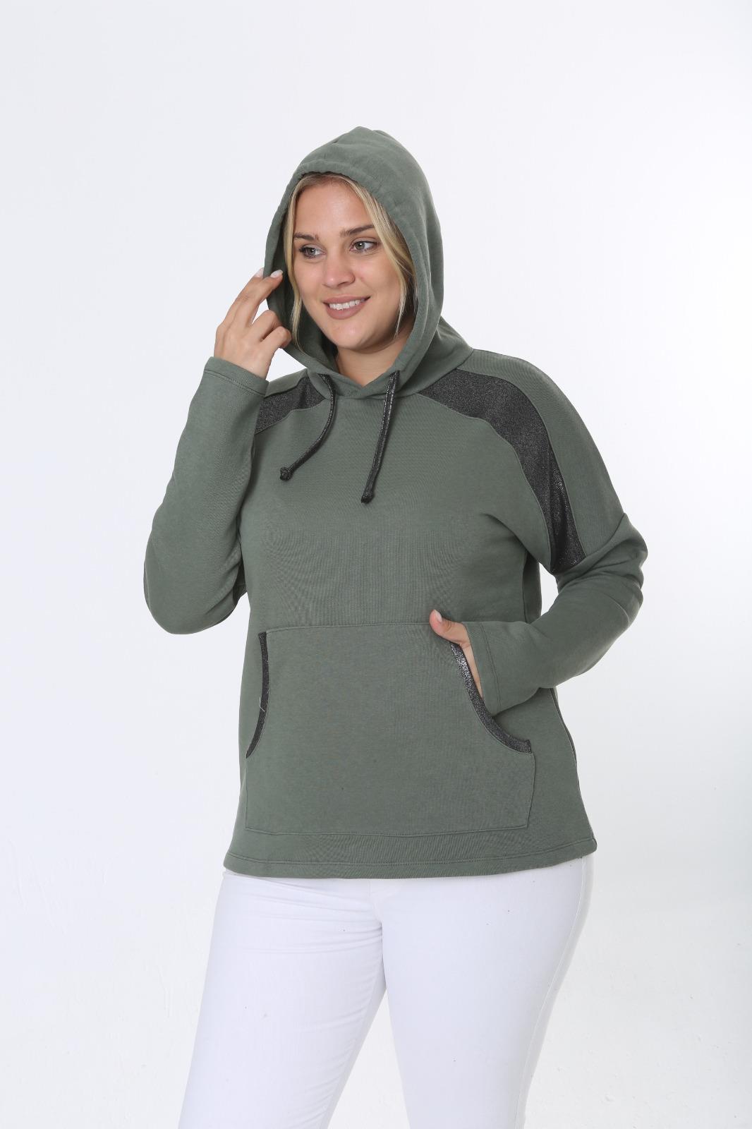 Kadın Büyük Beden Haki 3 İplik Kapüşonlu Cepli Sweatshirt 65N38328