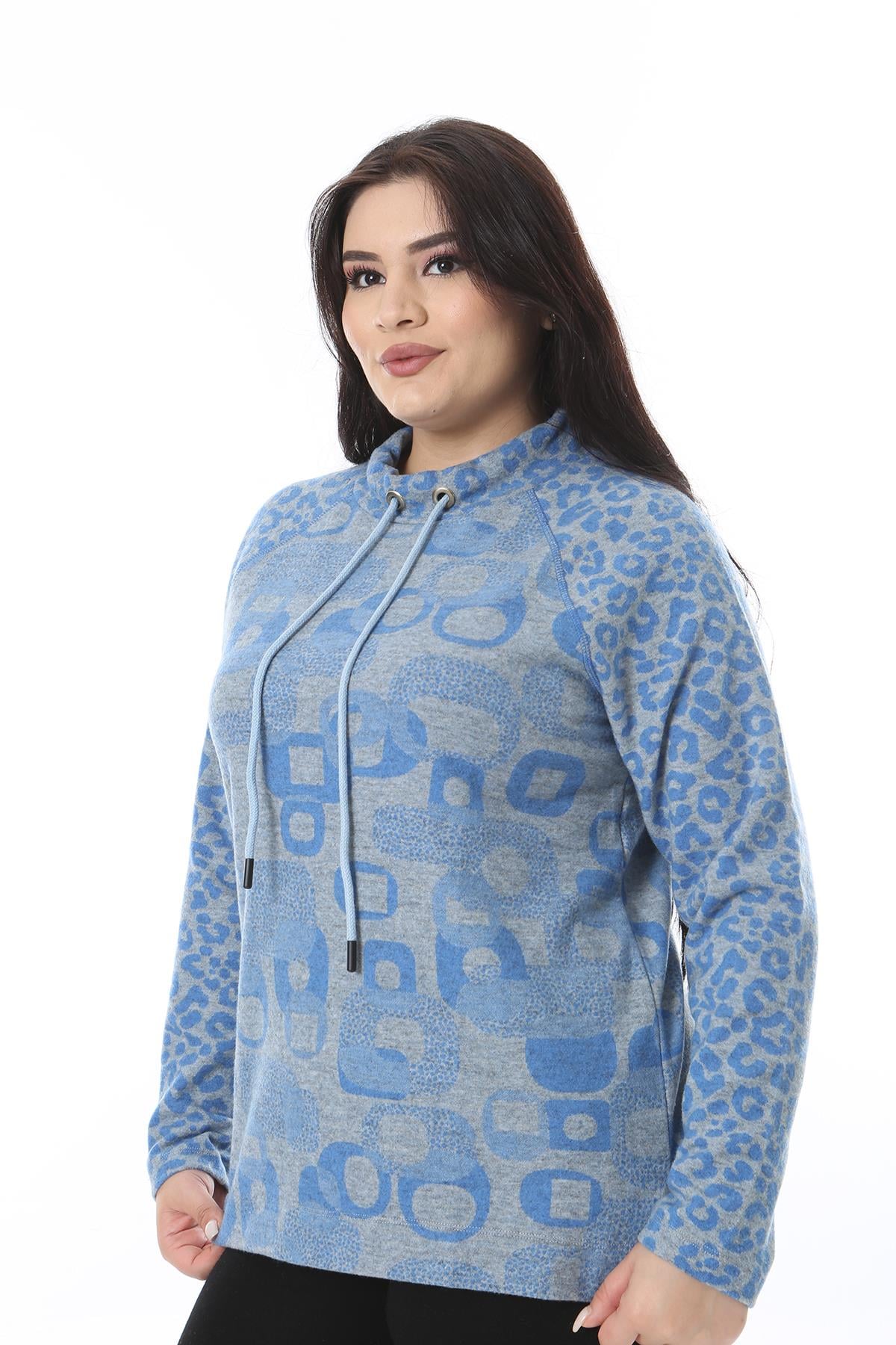 Kadın Büyük Beden Mavi Yakası Kuşgözü Bağcık Detaylı Reglan Kol Sweatshirt 65N38517