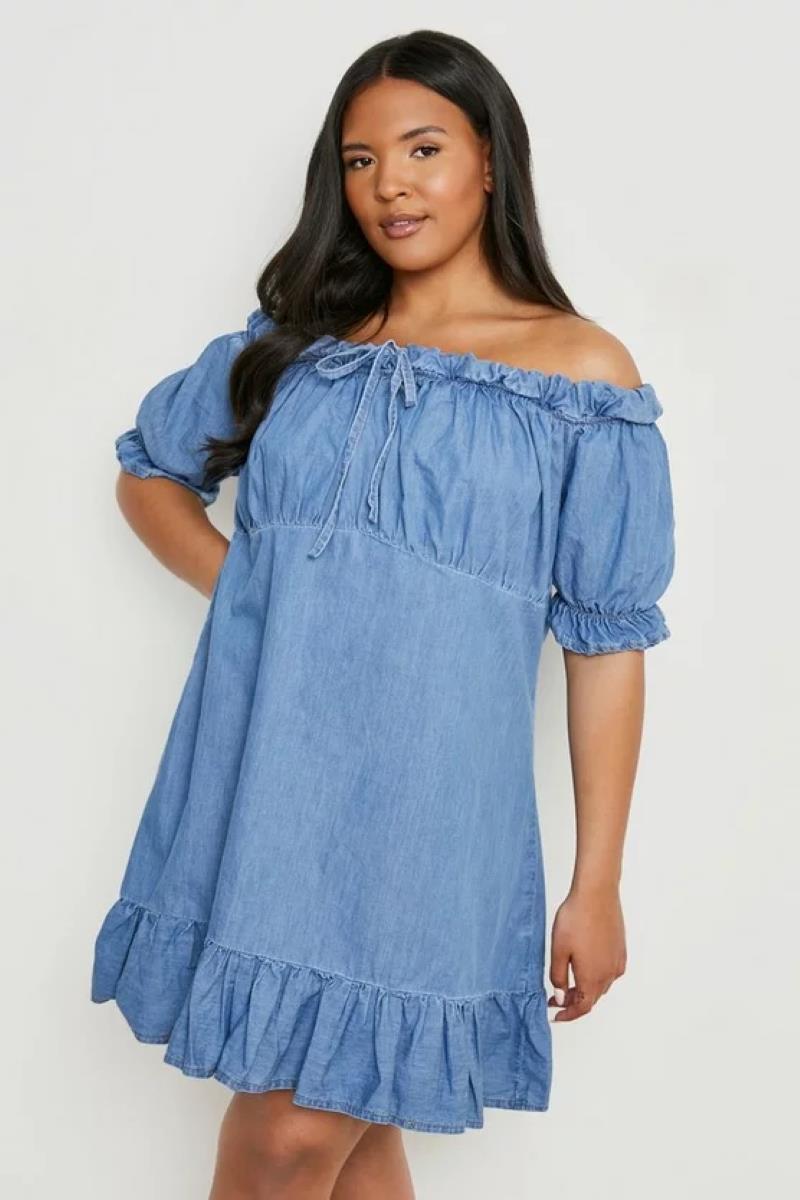 Kadın Büyük Beden Mavi , Yıkamalı Denim Kumaş , Etek Ucu Fırfırlı , Omuz Açık Elbise 65N38797