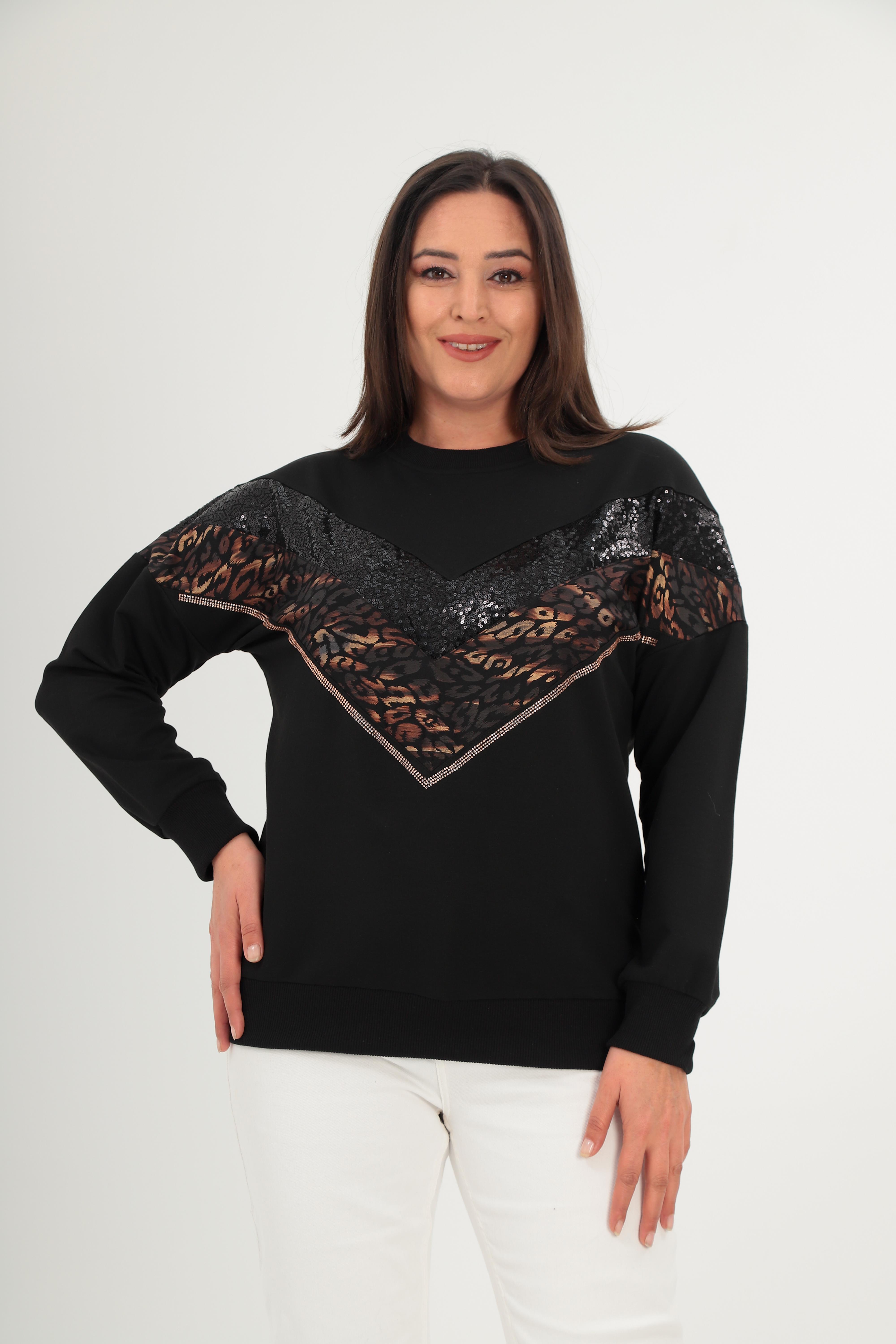 Kadın Büyük Beden Siyah Pul Payet Ve Taş İşli Leopar Desen V Blok Sweatshirt 65N38659