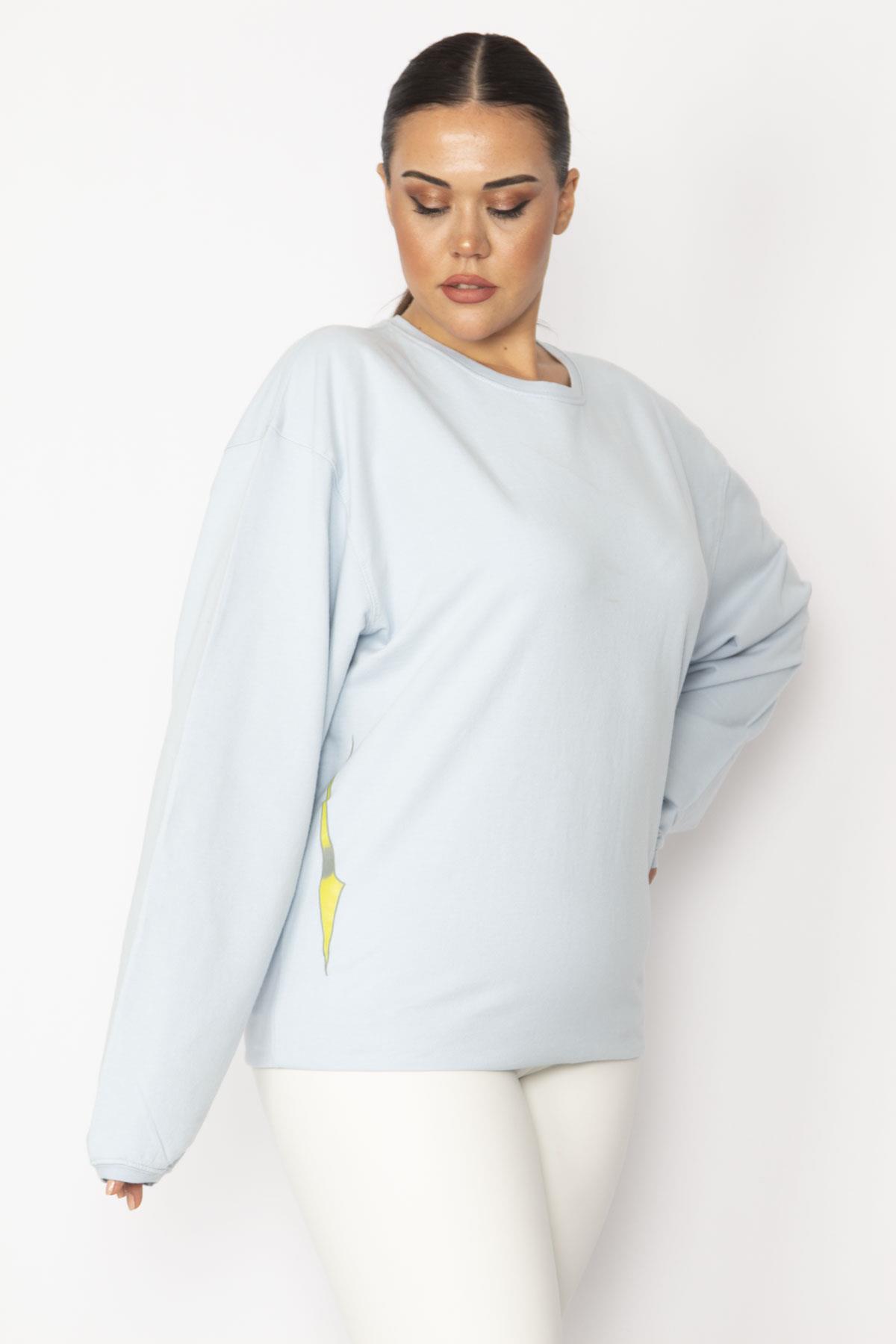 Kadın Kemik Pamuklu Kumaş Bisiklet Yakalı Sırt Baskı Detaylı Sweatshirt 65N28712