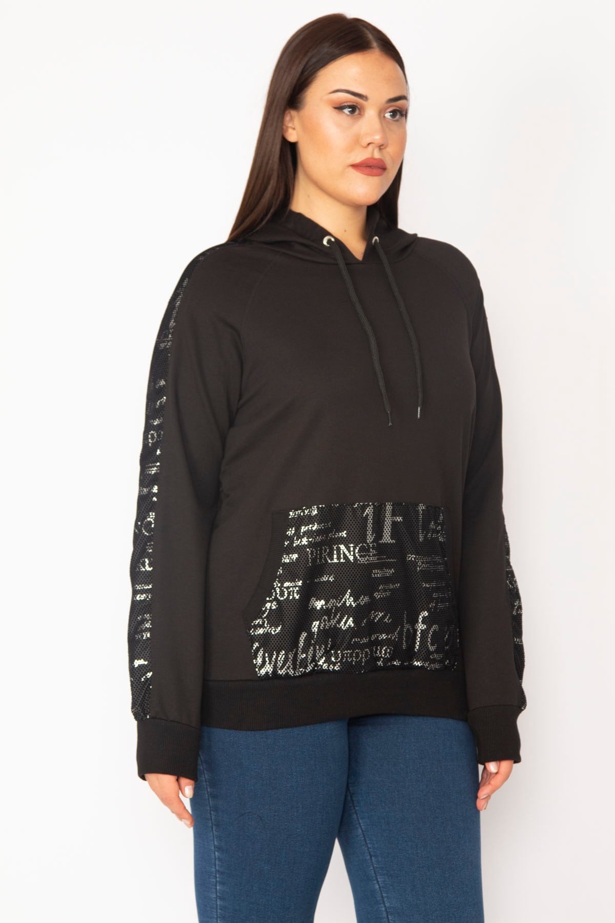 Kadın Siyah Lak Baskı Ve File Detaylı Kapşonlu Kanguru Cepli Sweatshirt 65N28358