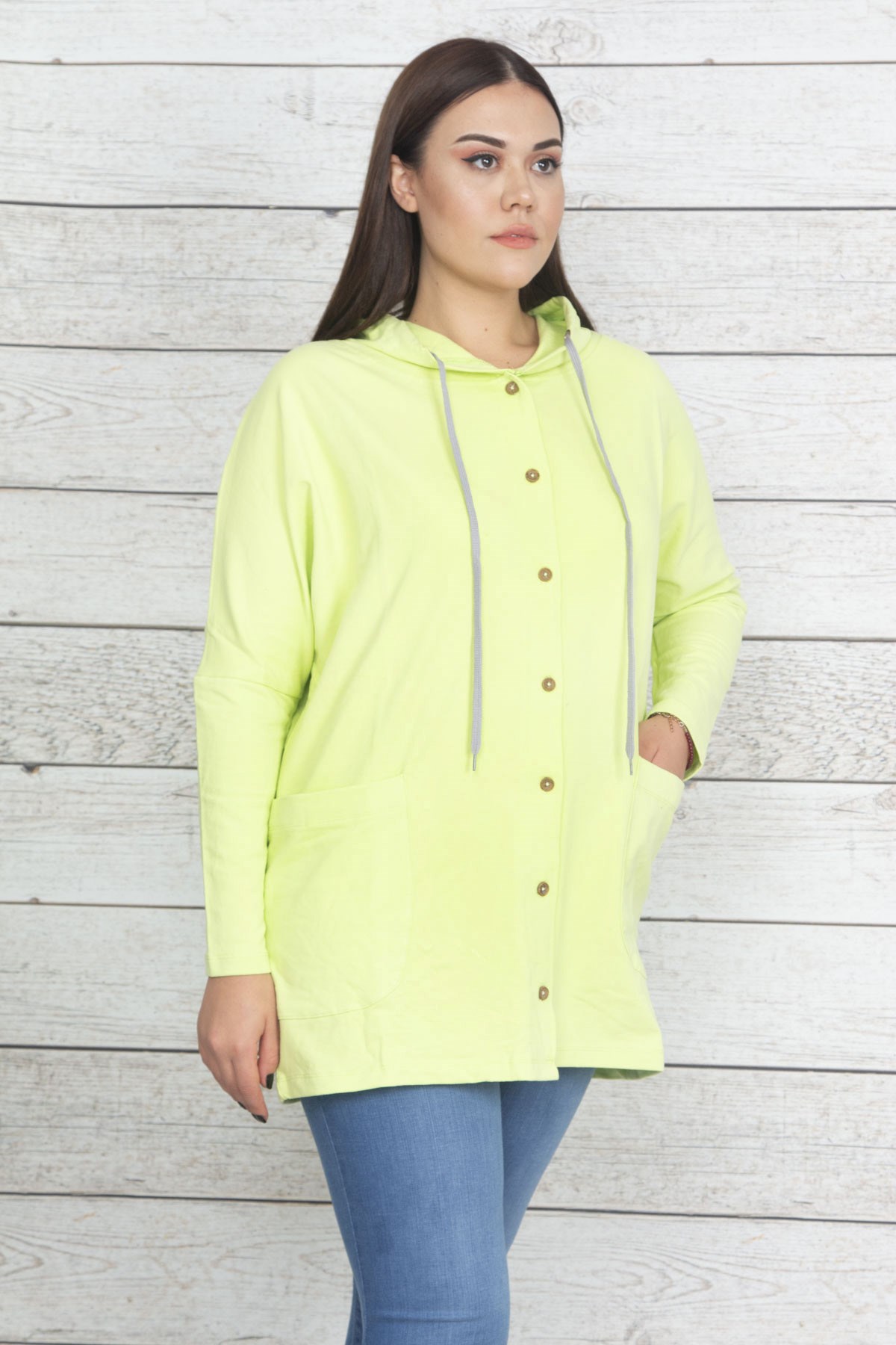 Kadın Yeşil Pamuklu Kumaş Kapüşonlu Ön Düğmeli Sweatshirt 65N20439