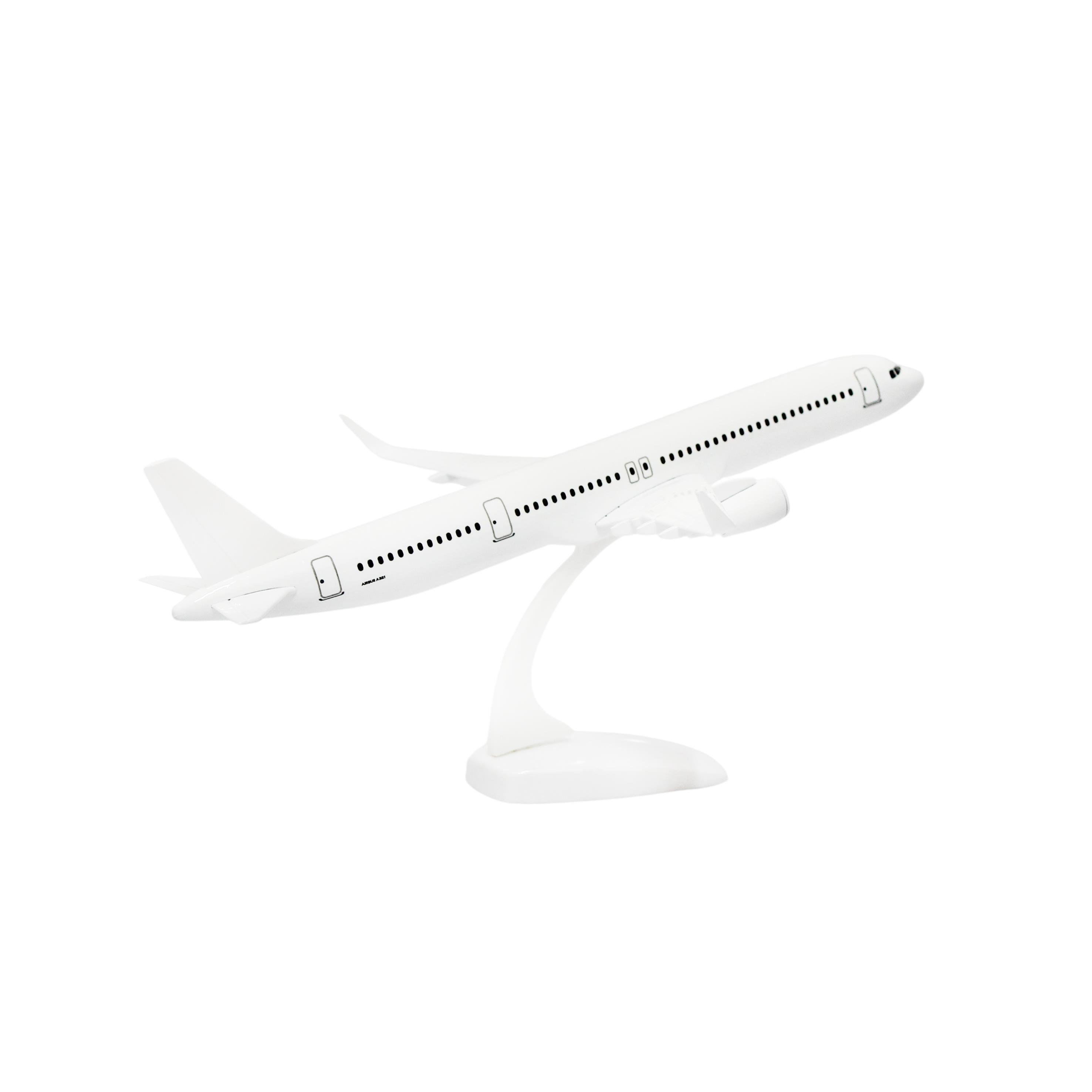 Zekupp Airbus A321 1/200 Ölçek  Beyaz Tasarım Plastik Maket Uçak