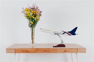 Zekupp Boeing 737-800 1/100 Ölçek Turuncu Lacivert Detaylı Maket Uçak