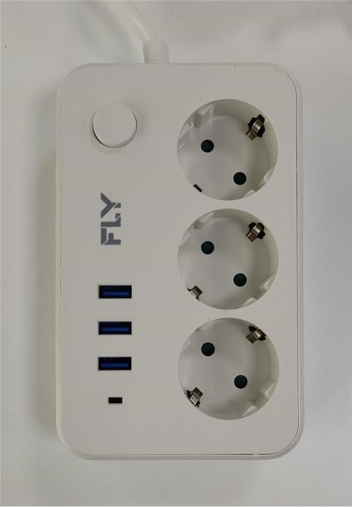 Fly 3406-01 3lü Anahtarlı 2.1A 3Usb Şarj Çıkışı 2mt Anahtarlı  Akım Korumalı Priz Çocuk Koruması