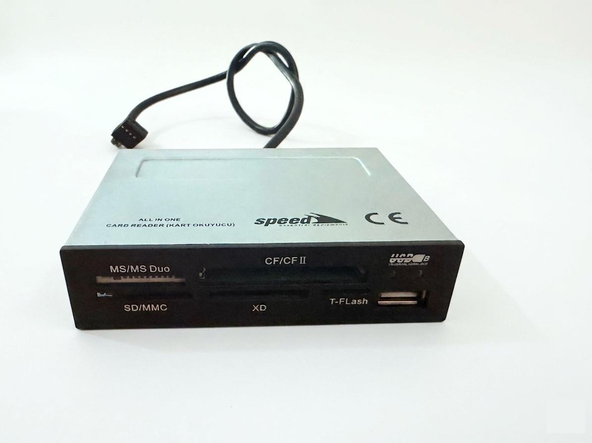 FRISBY FCR-85BM USB 2.0 DAHİLİ KART OKUYUCU GRİ