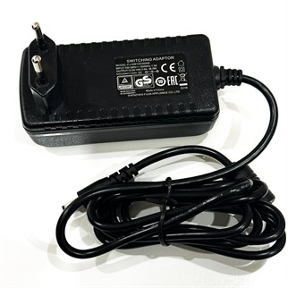 UNIVERSAL ADAPTÖR 1.5A 1.2V 3000MA FJ-SW1203000E