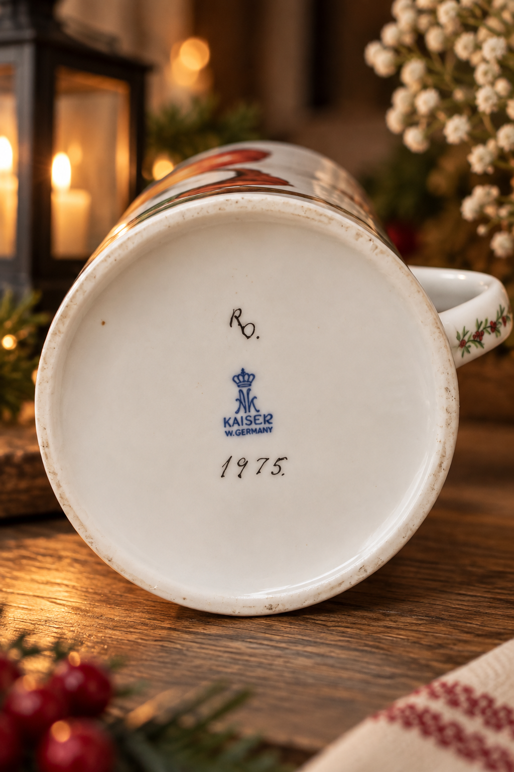1975 Kaiser Christmas Tale - Vintage Alman Porselen Kupa