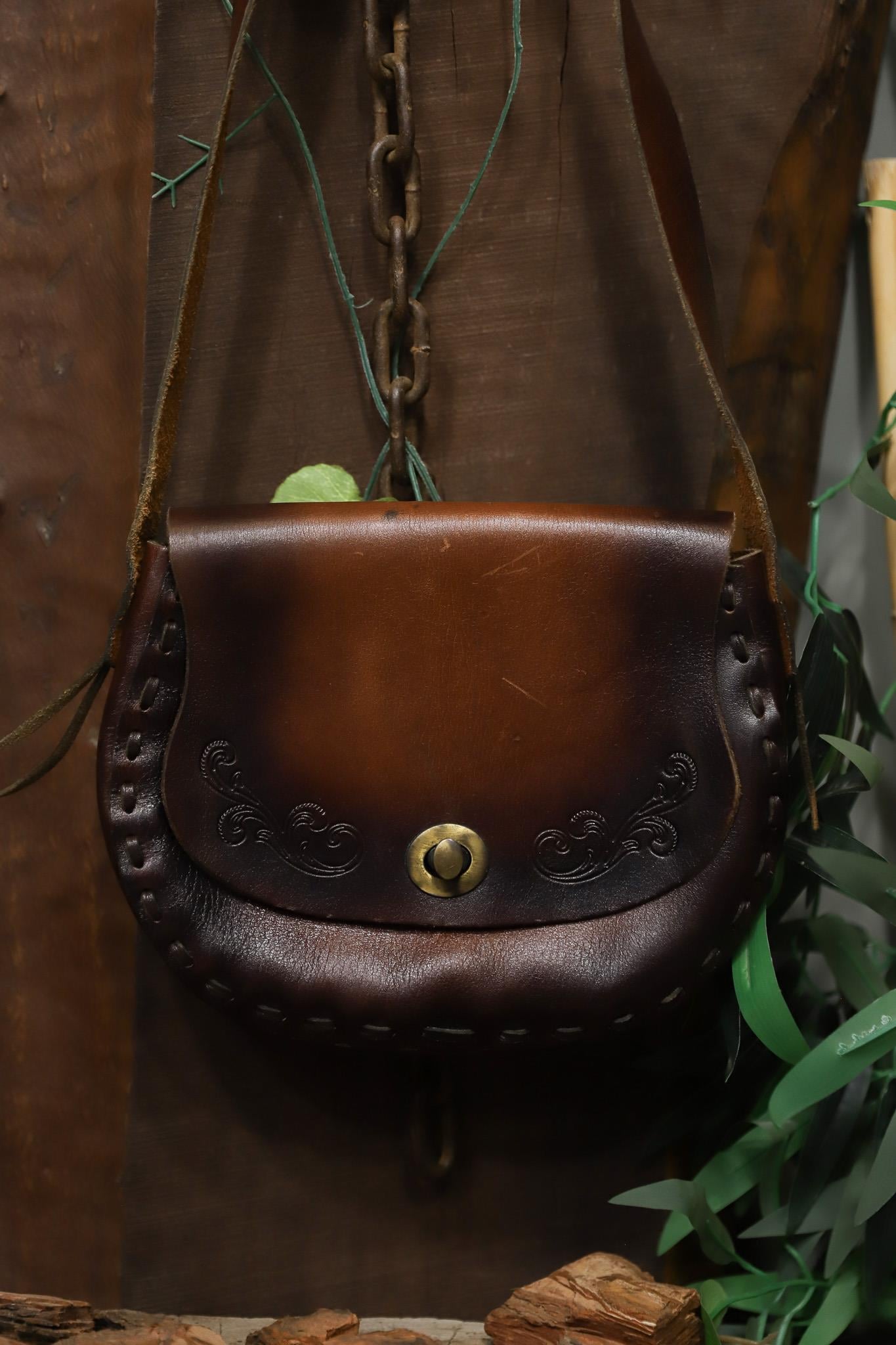 70s Western El İşçiliği Deri Çanta
