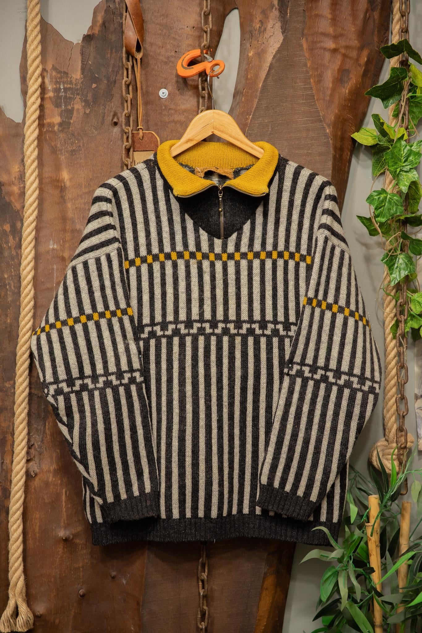 80s/90s Nordic Style Oversize Kazak