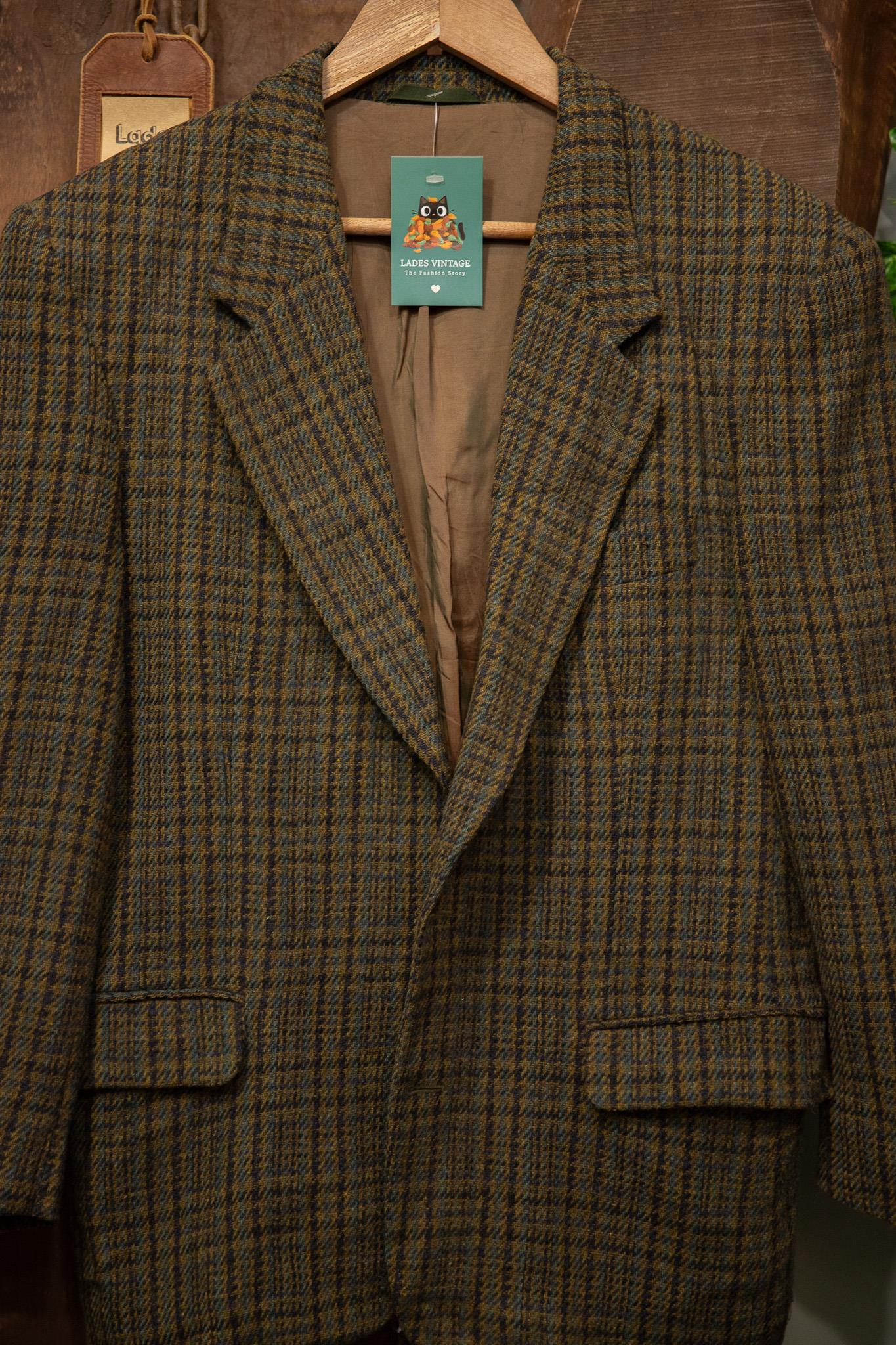 90s Classic Wool Tweed Blazer