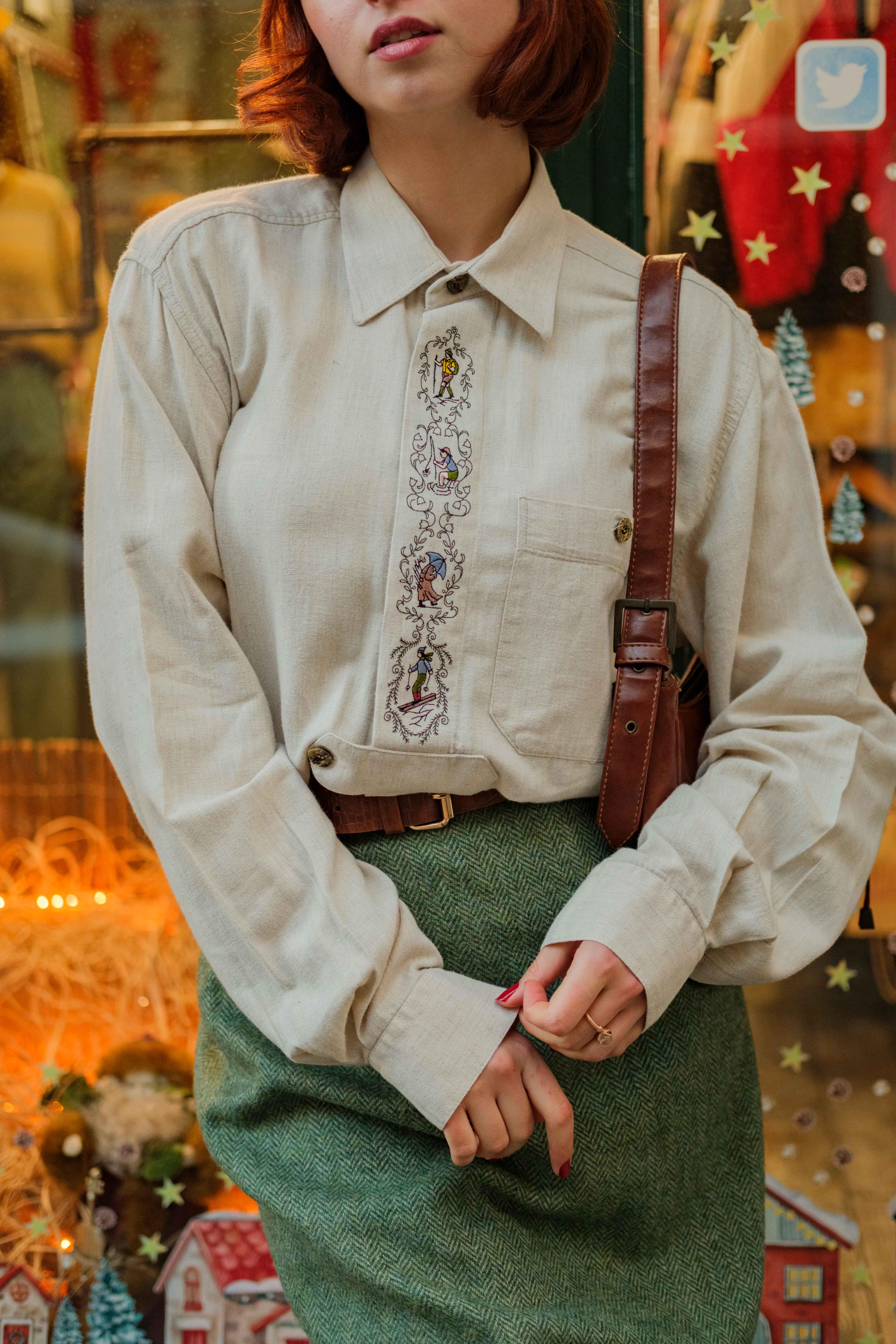 BAVYERA NAKIŞ DESENLİ GÖMLEK