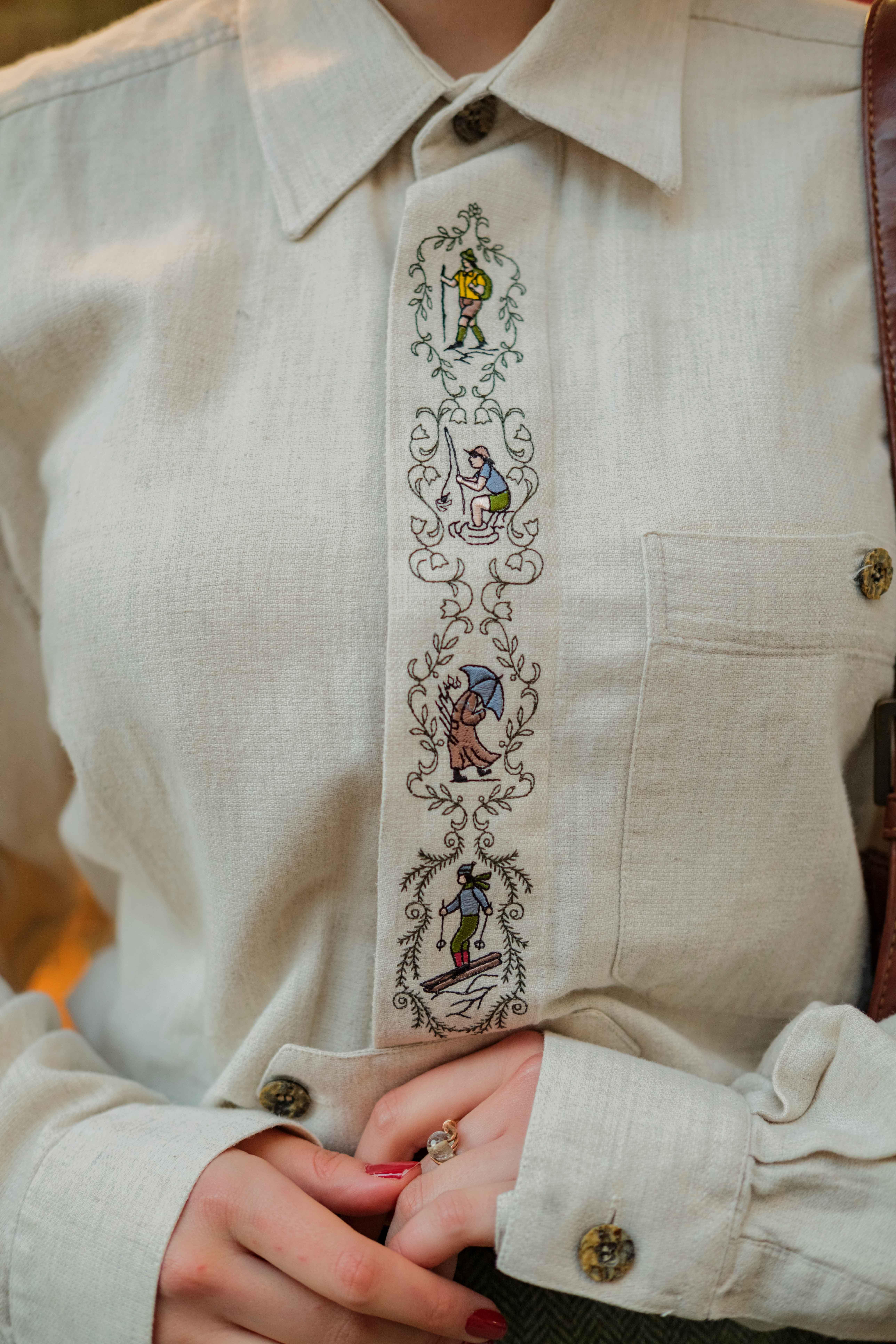 BAVYERA NAKIŞ DESENLİ GÖMLEK