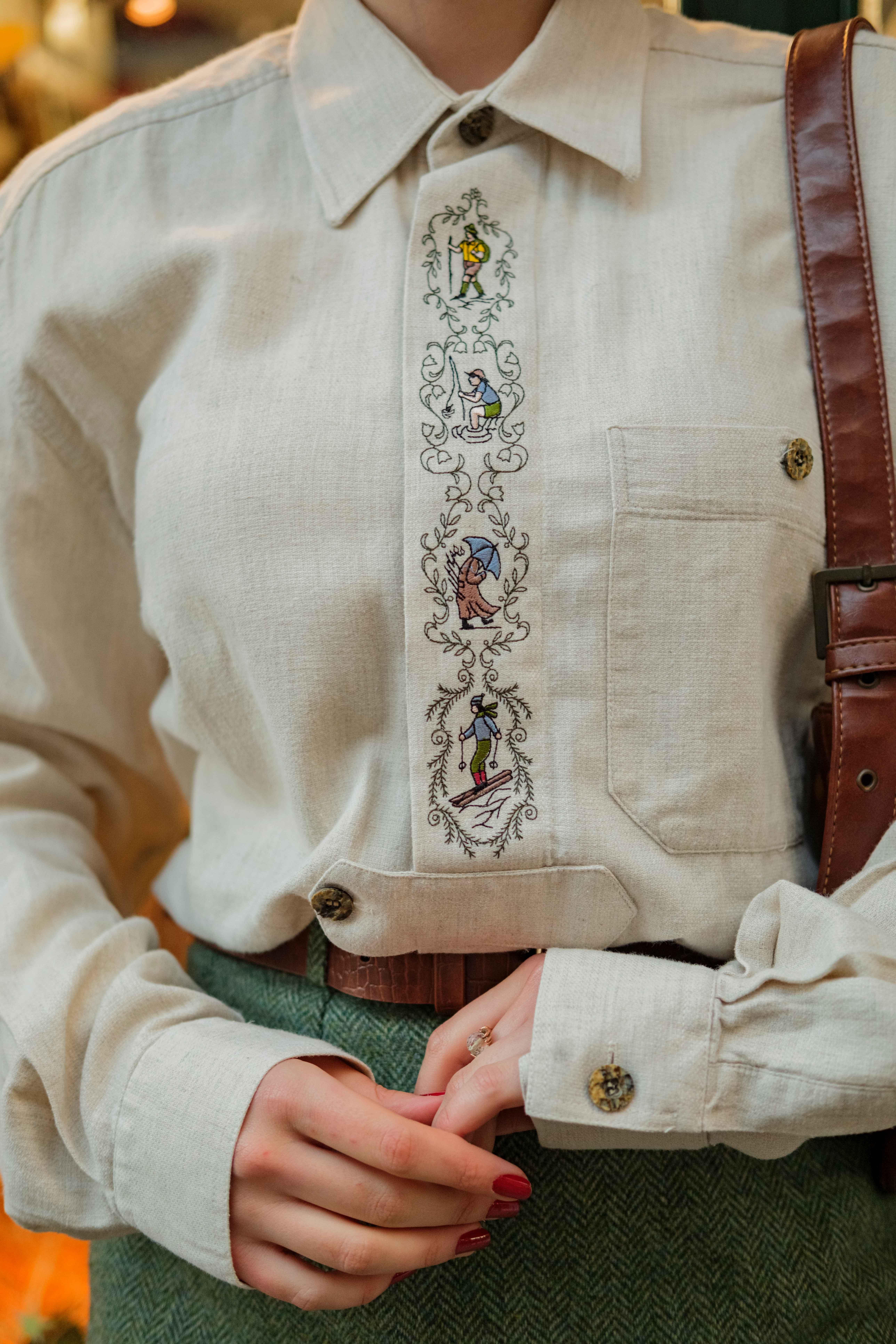 BAVYERA NAKIŞ DESENLİ GÖMLEK