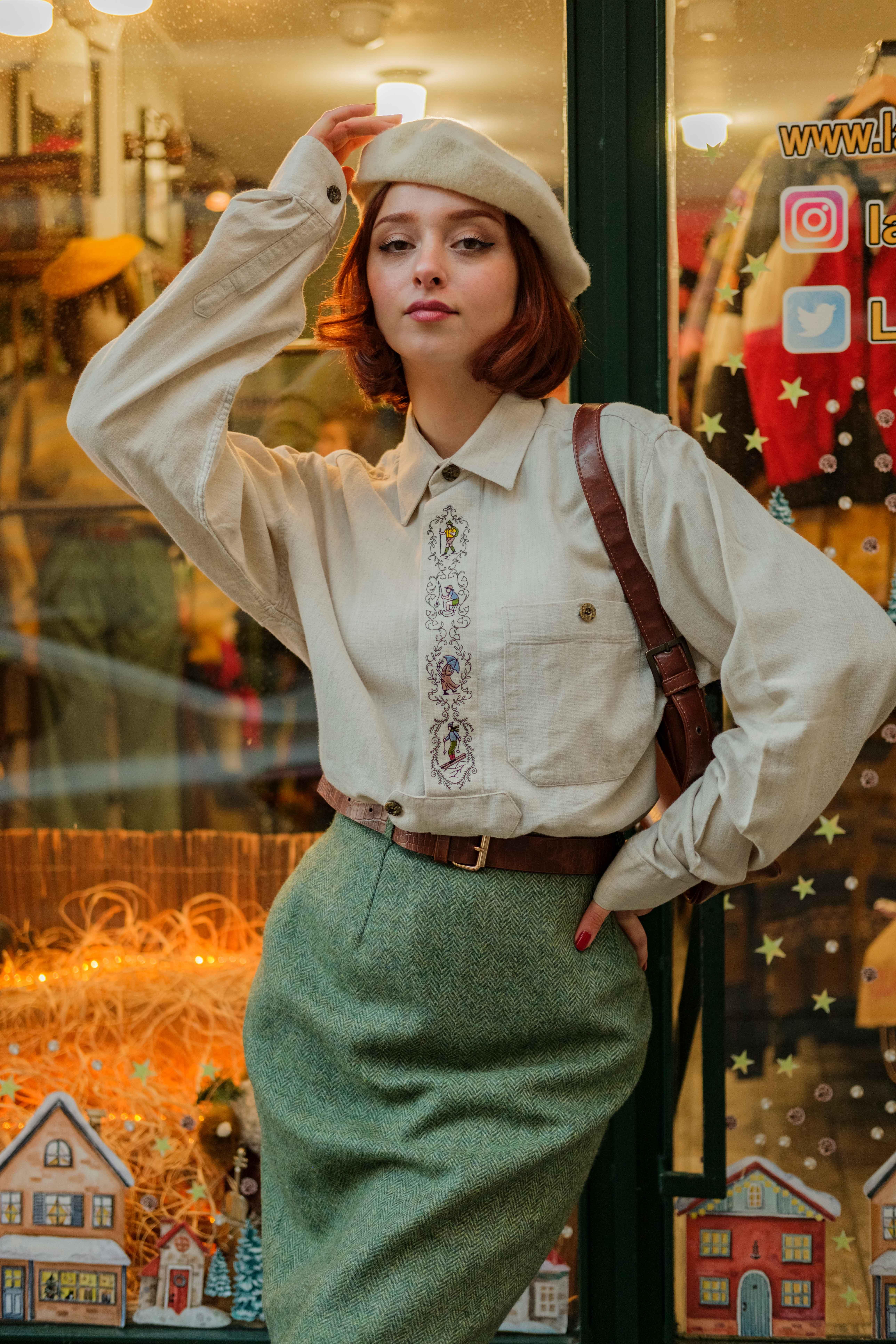 BAVYERA NAKIŞ DESENLİ GÖMLEK