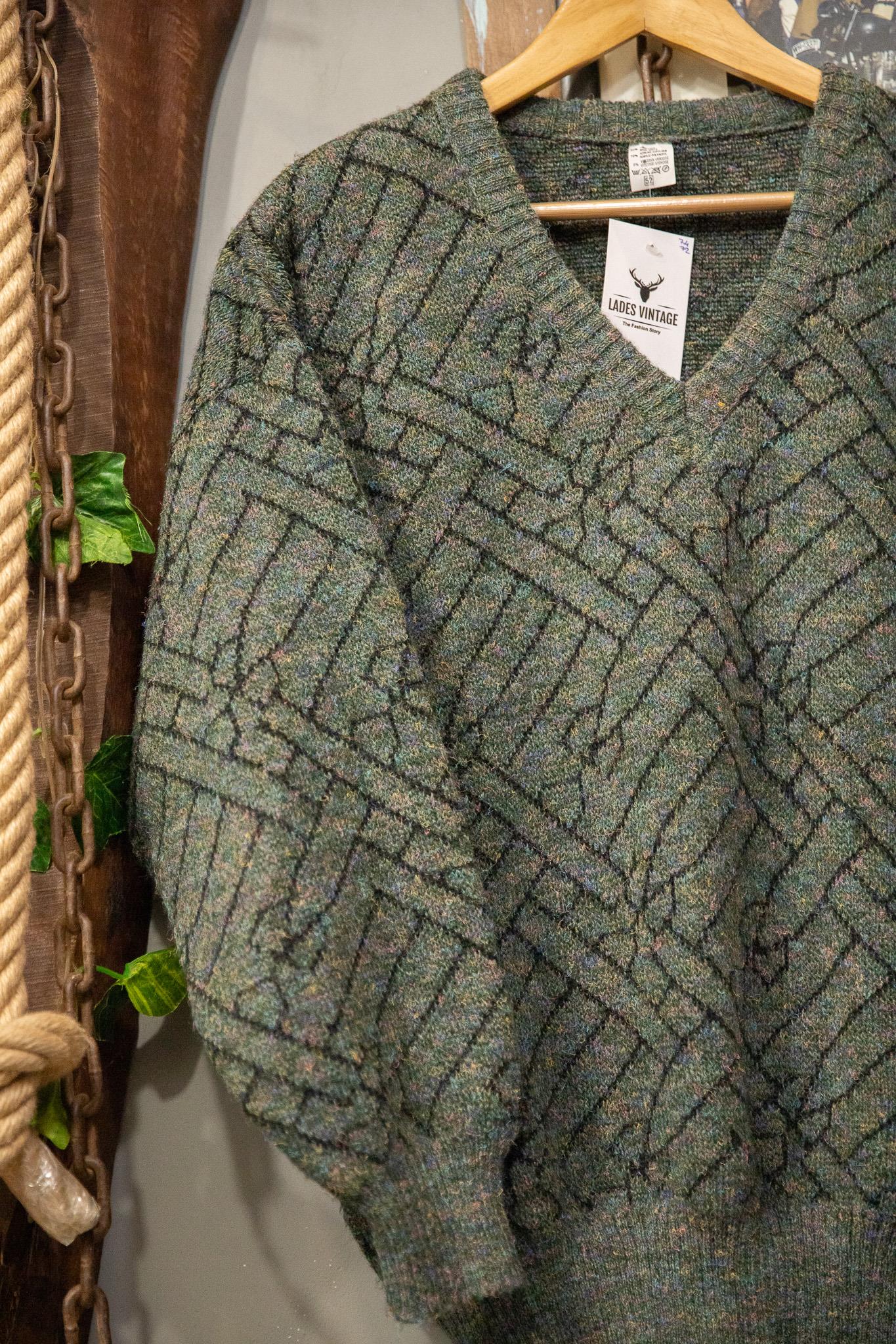 Classic 80s Wool Kazak