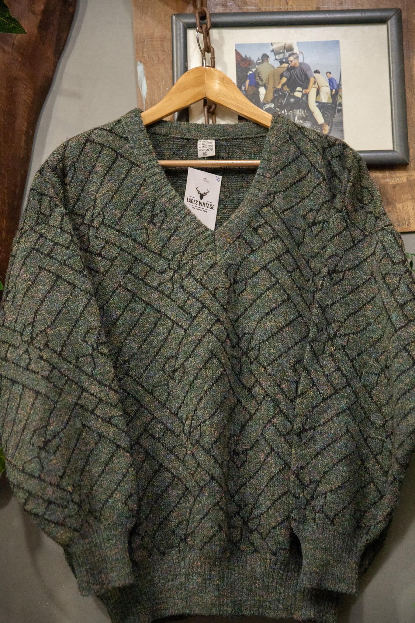 Classic 80s Wool Kazak