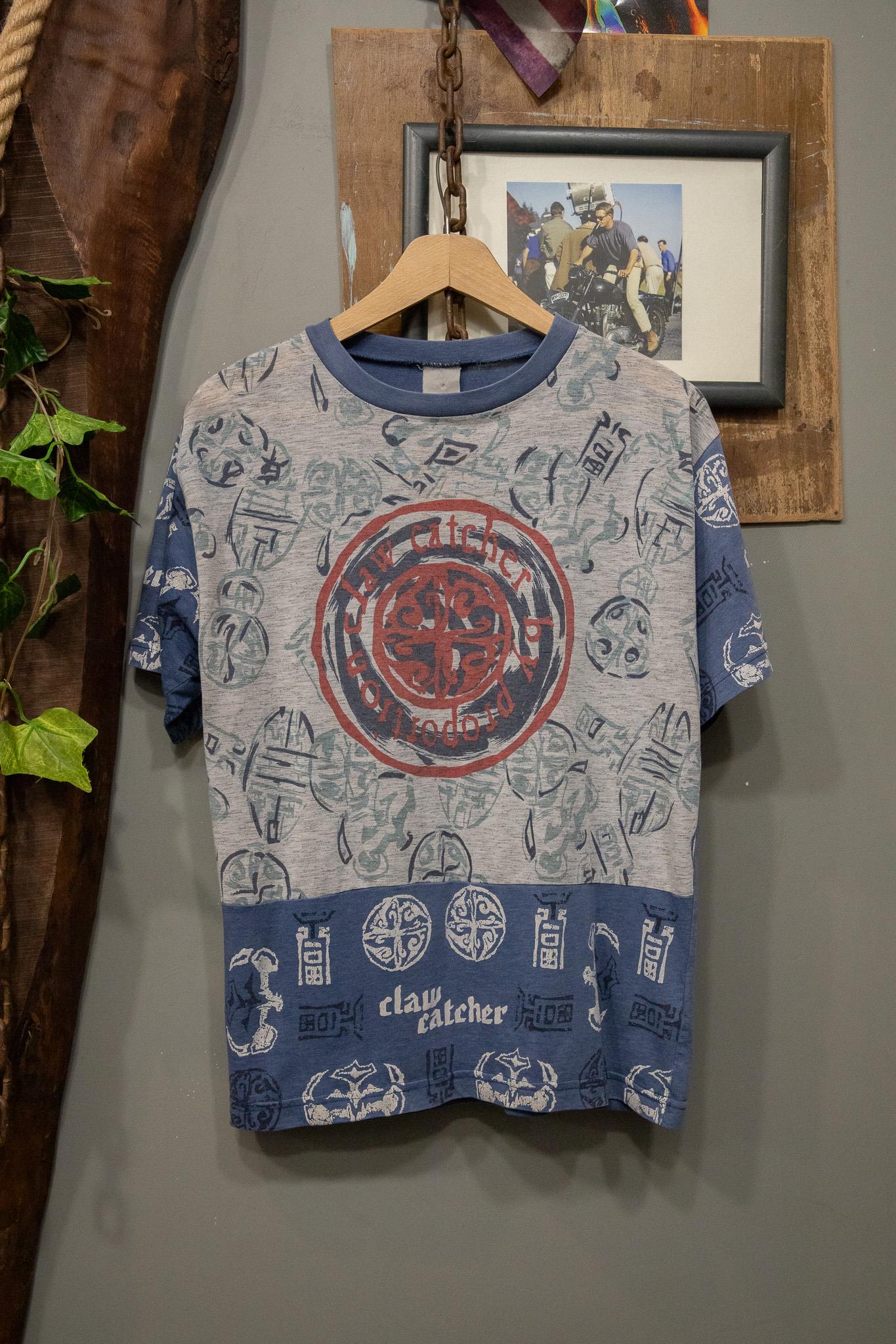 claw catcher 90s T-Shirt