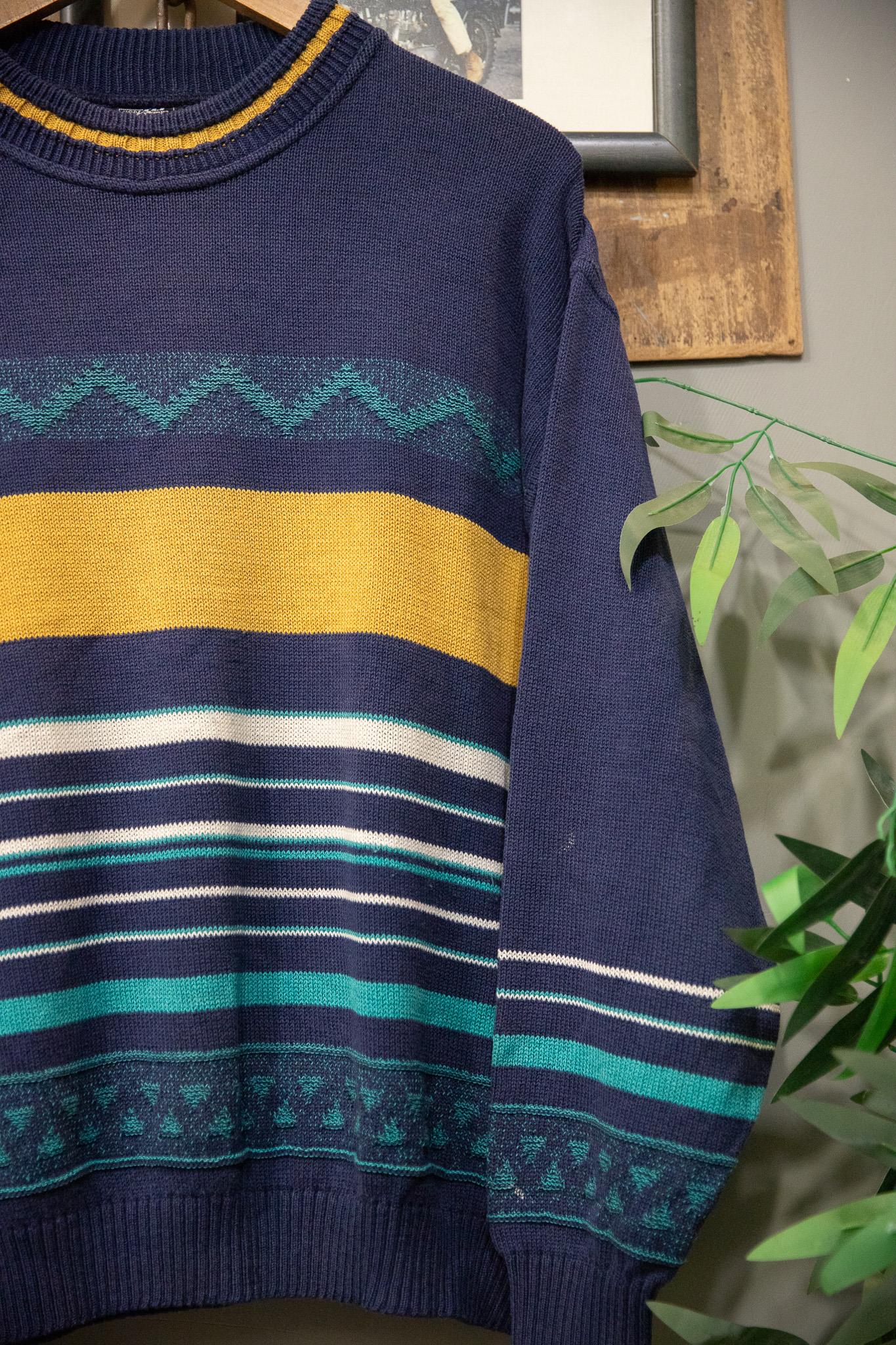 Colorful Kazak-Sweater