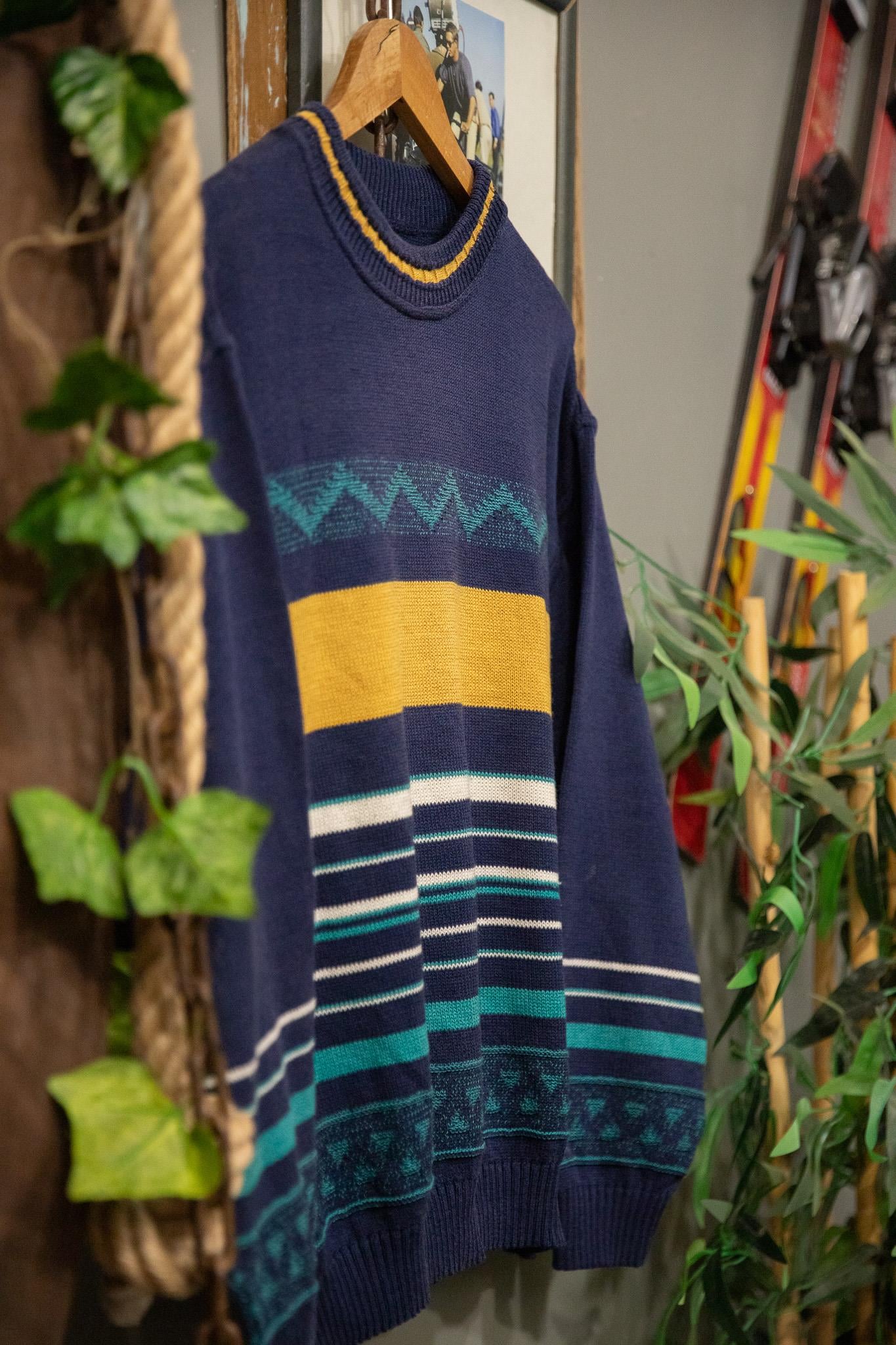Colorful Kazak-Sweater